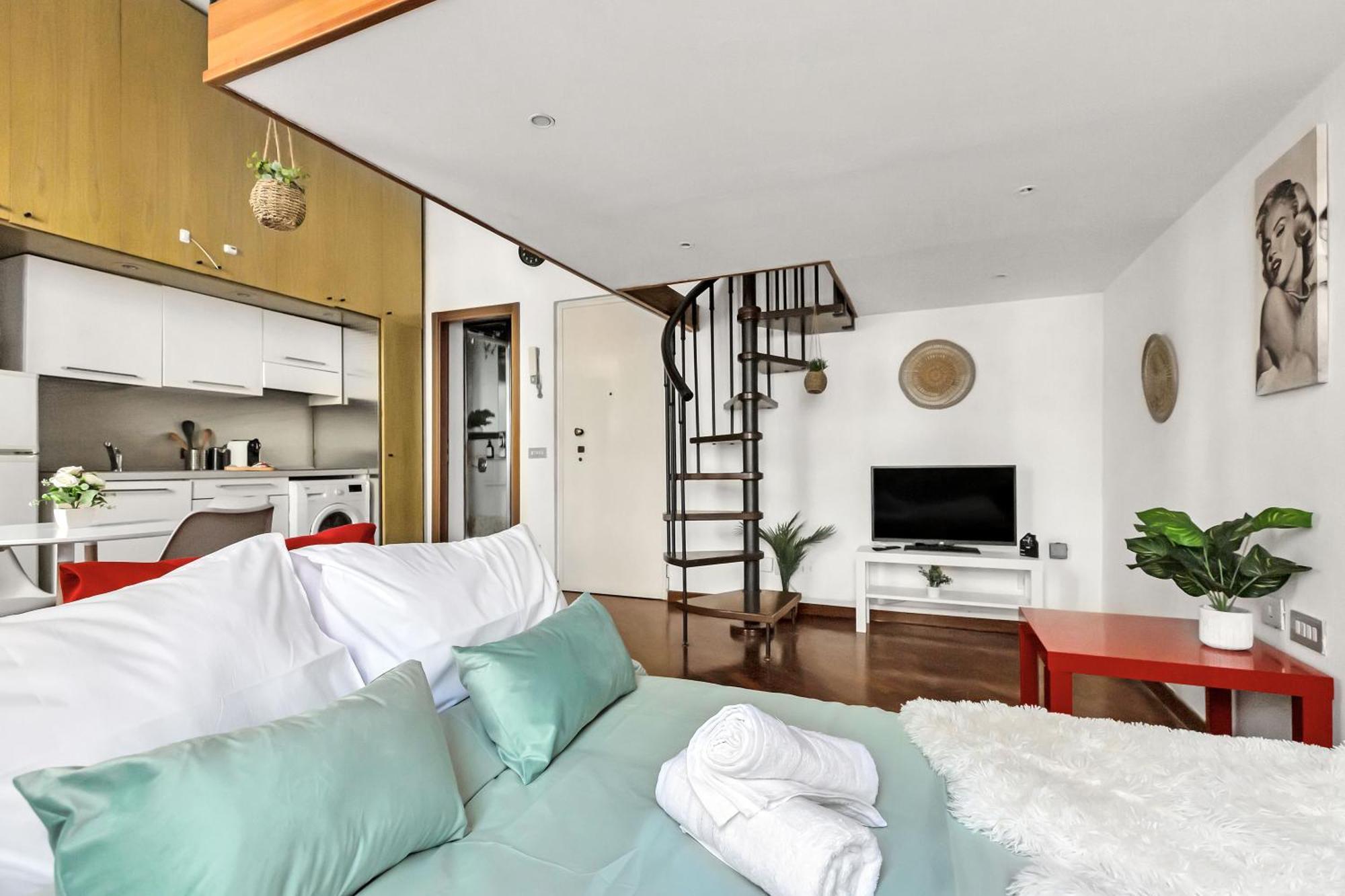 Appartamento Centro Storicolittle Loft With Balcony Duomo A 10 Miuti