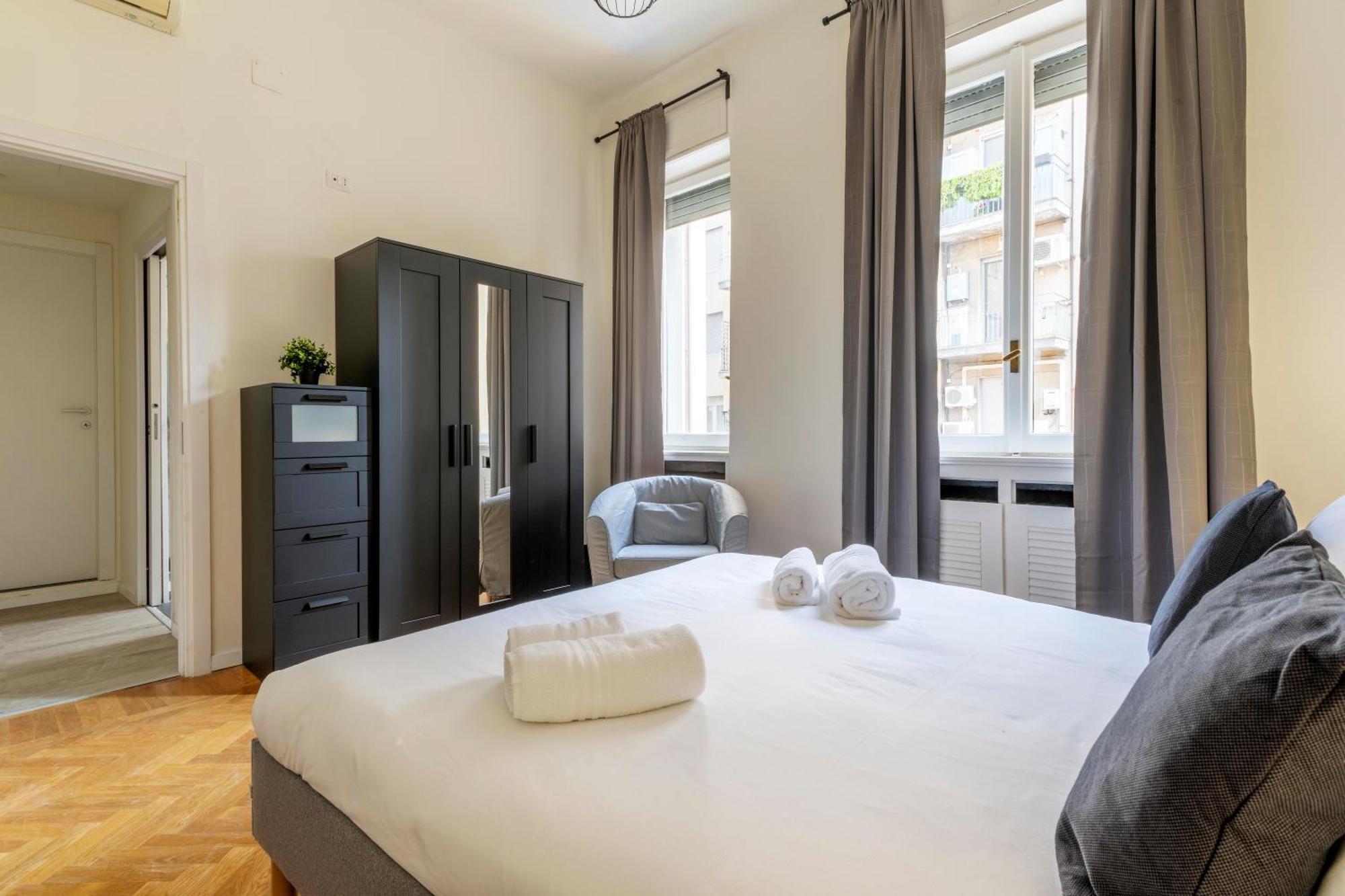 Elegant Brand New Near Duomo * Milano