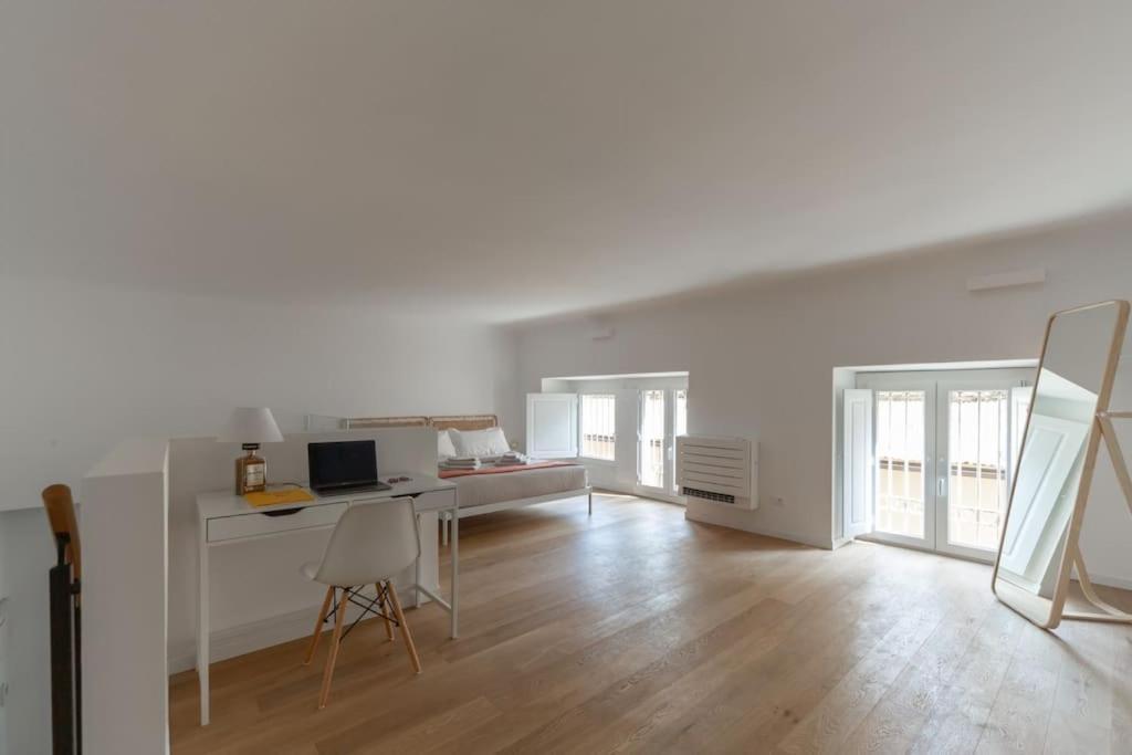 Loft-hosted By Sweetstay Leilighet Milano