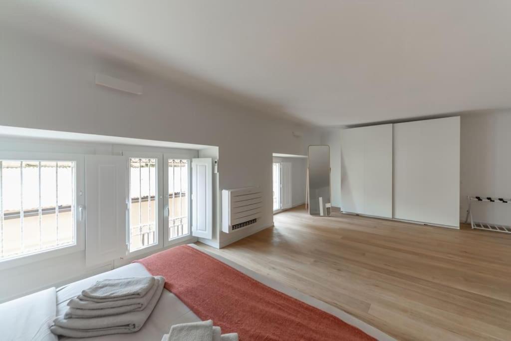 Loft-hosted By Sweetstay *