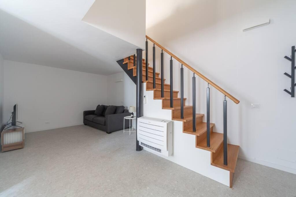 Loft-hosted By Sweetstay *