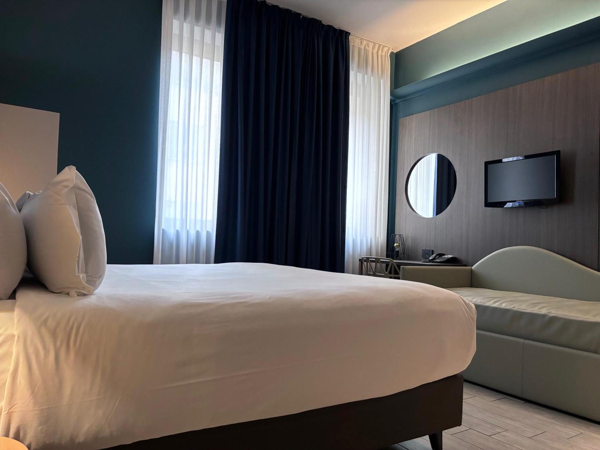Hotell Av