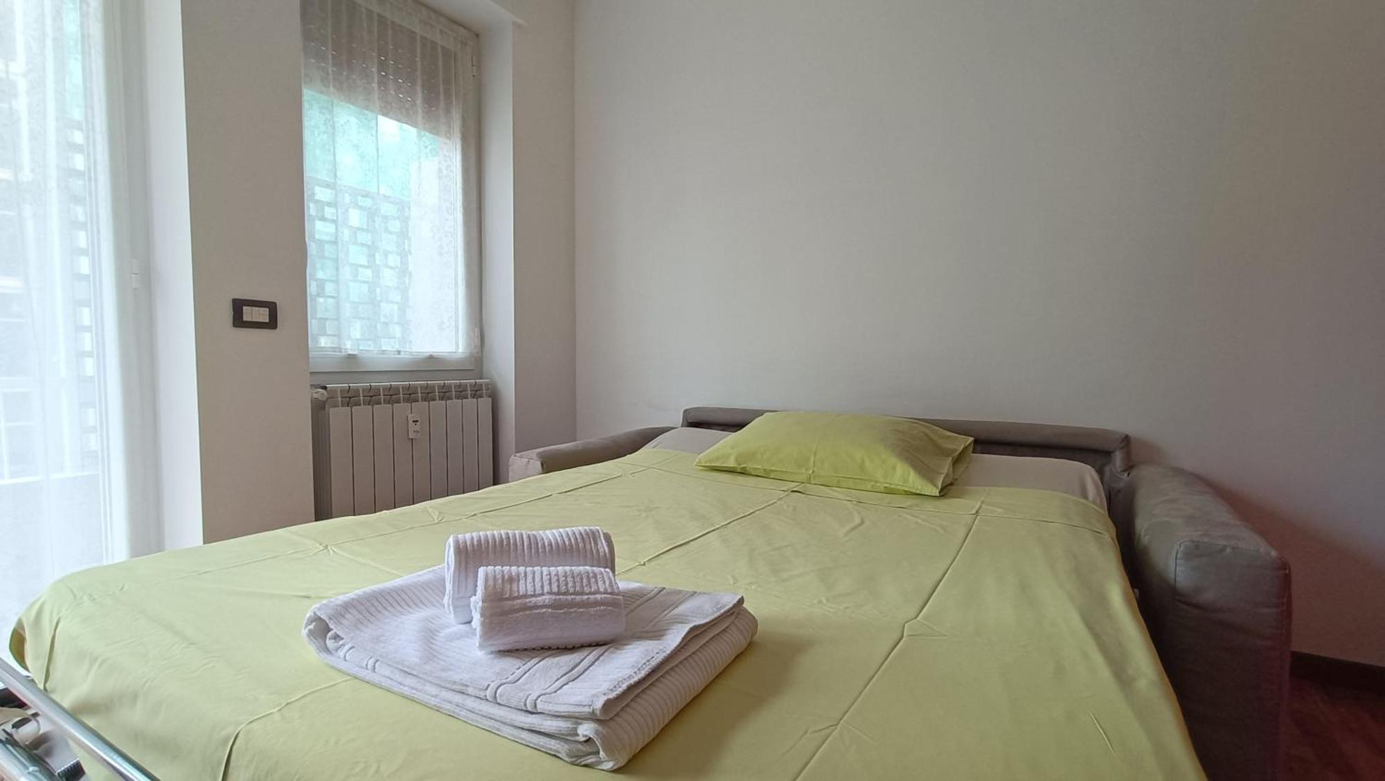 Sahi - Via Dei Ciclamini Mm1 Primaticcio, Stadio San Siro, Ospedale San Carlo *