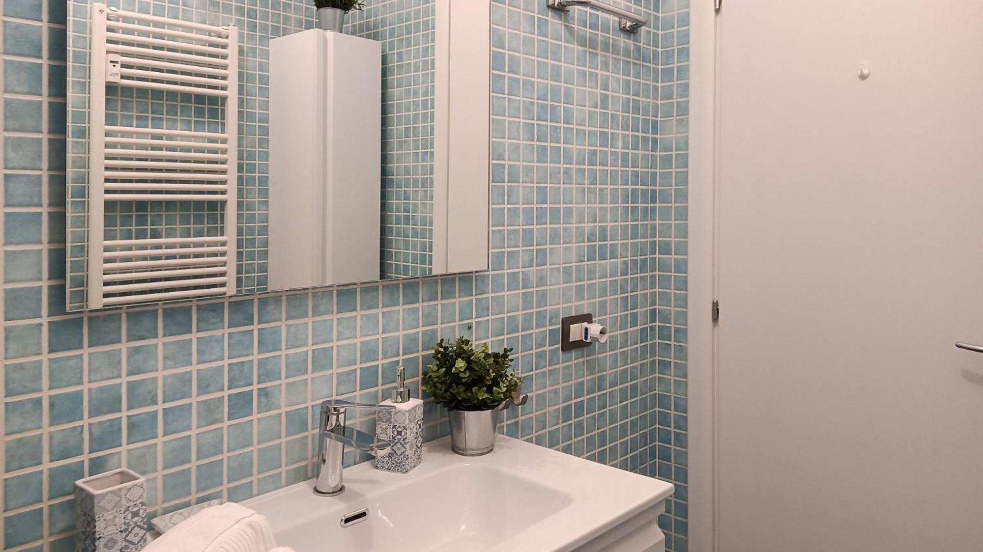 Appartement Sahi - Via Dei Ciclamini Mm1 Primaticcio, Stadio San Siro, Ospedale San Carlo Milaan