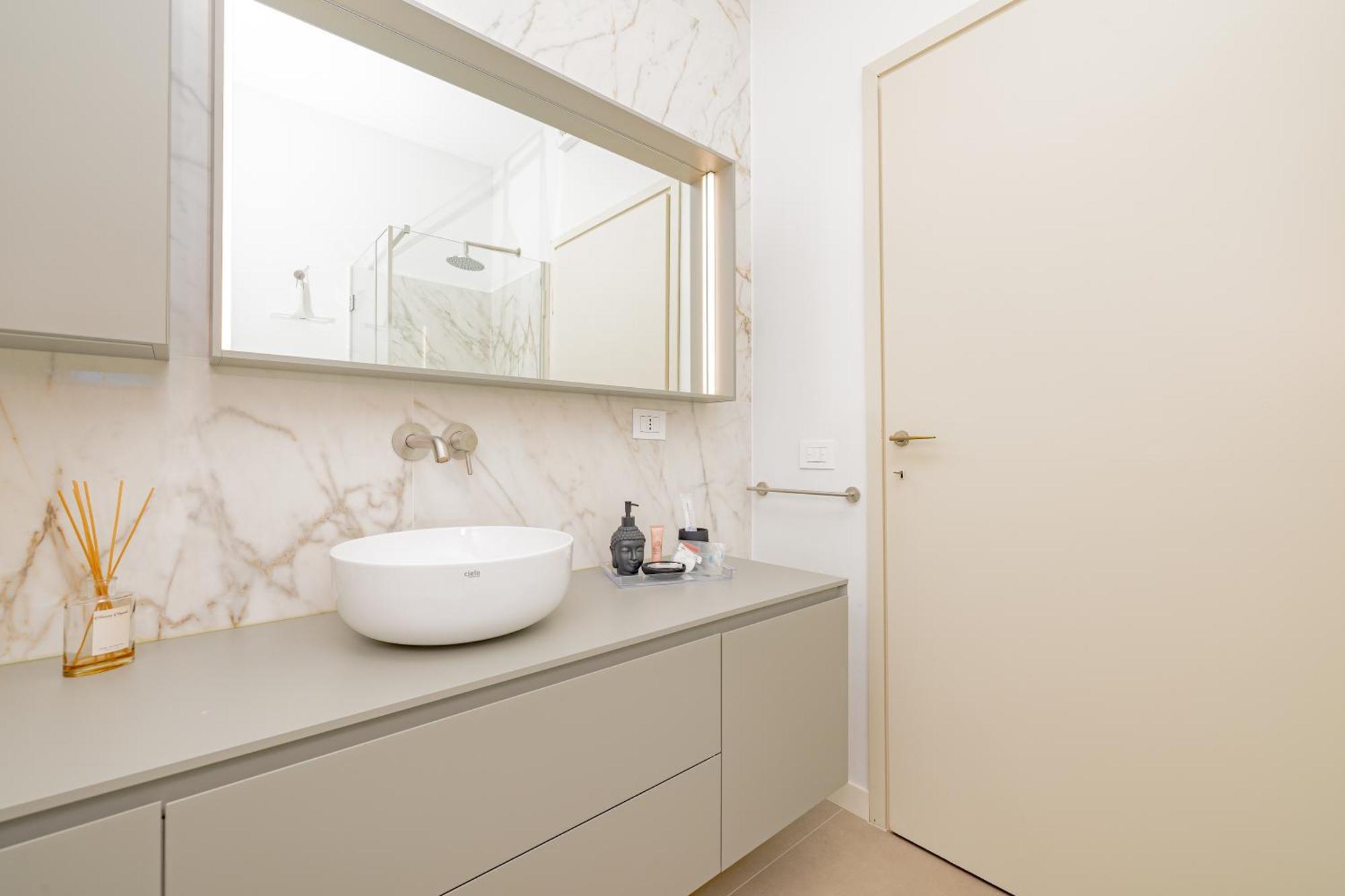 Elegance & Comfort Station 500mt -15minuti Duomo Appartamento