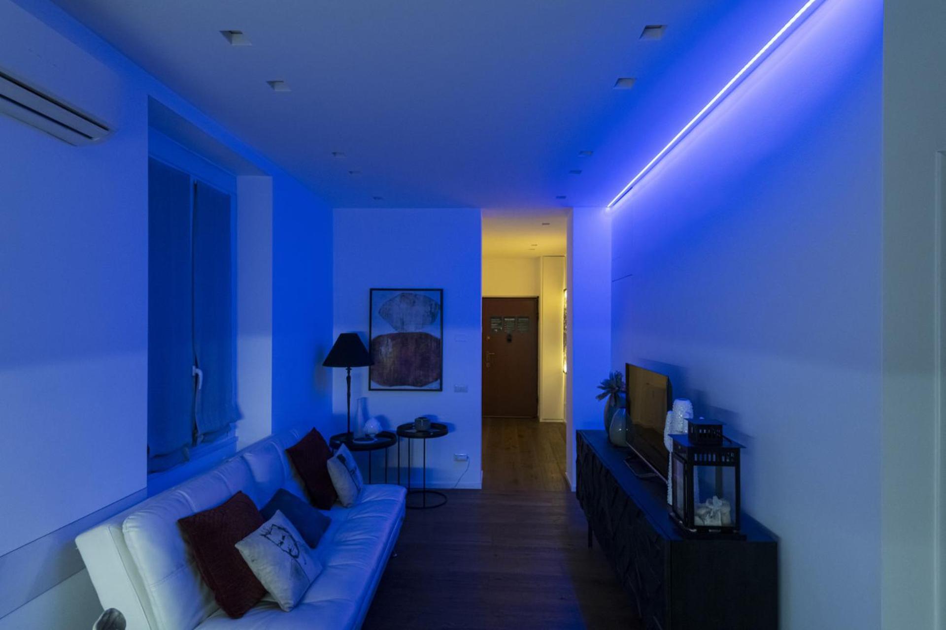 Easylife - Moderno E Chic Con Led Atmosferici