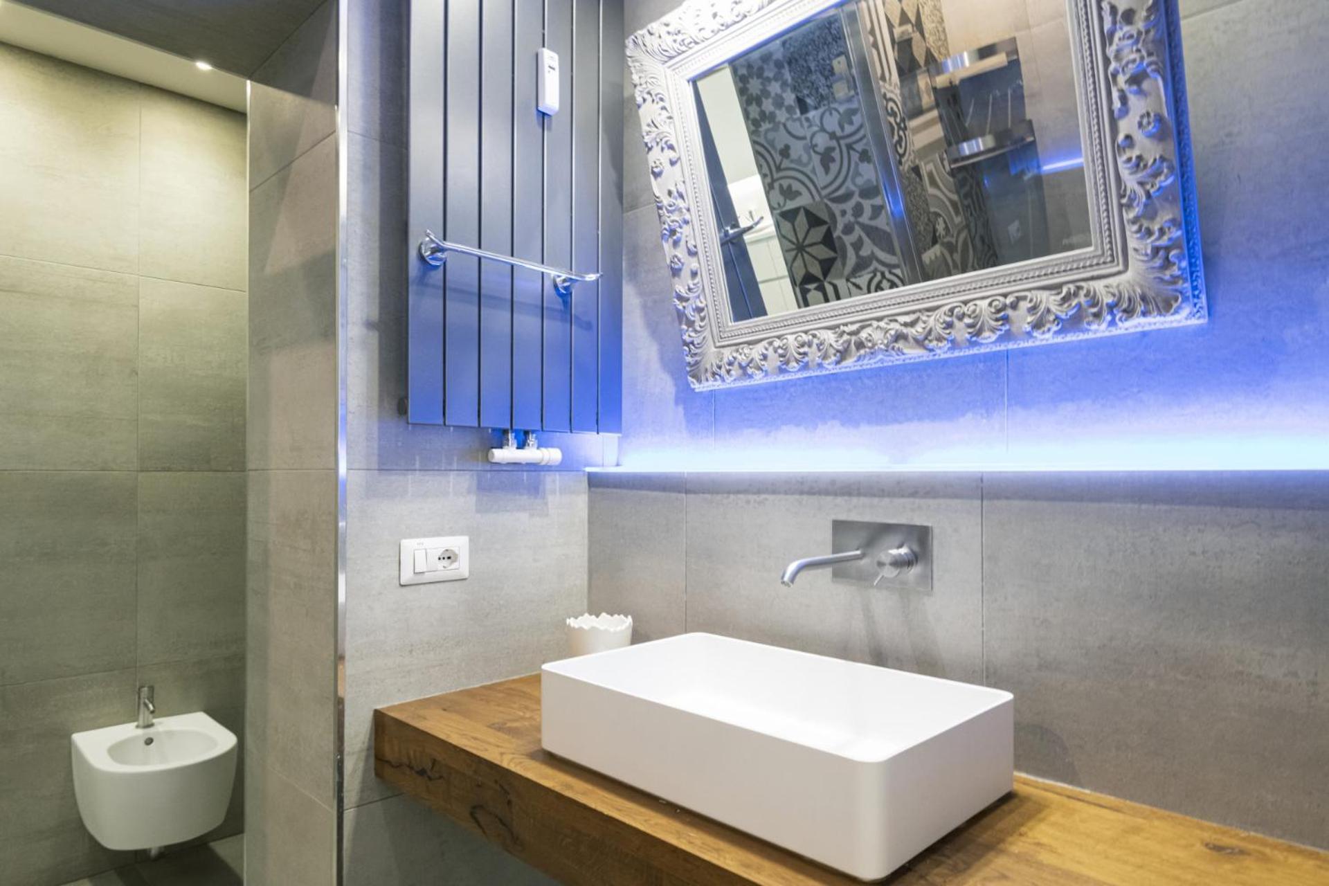 Easylife - Moderno E Chic Con Led Atmosferici
