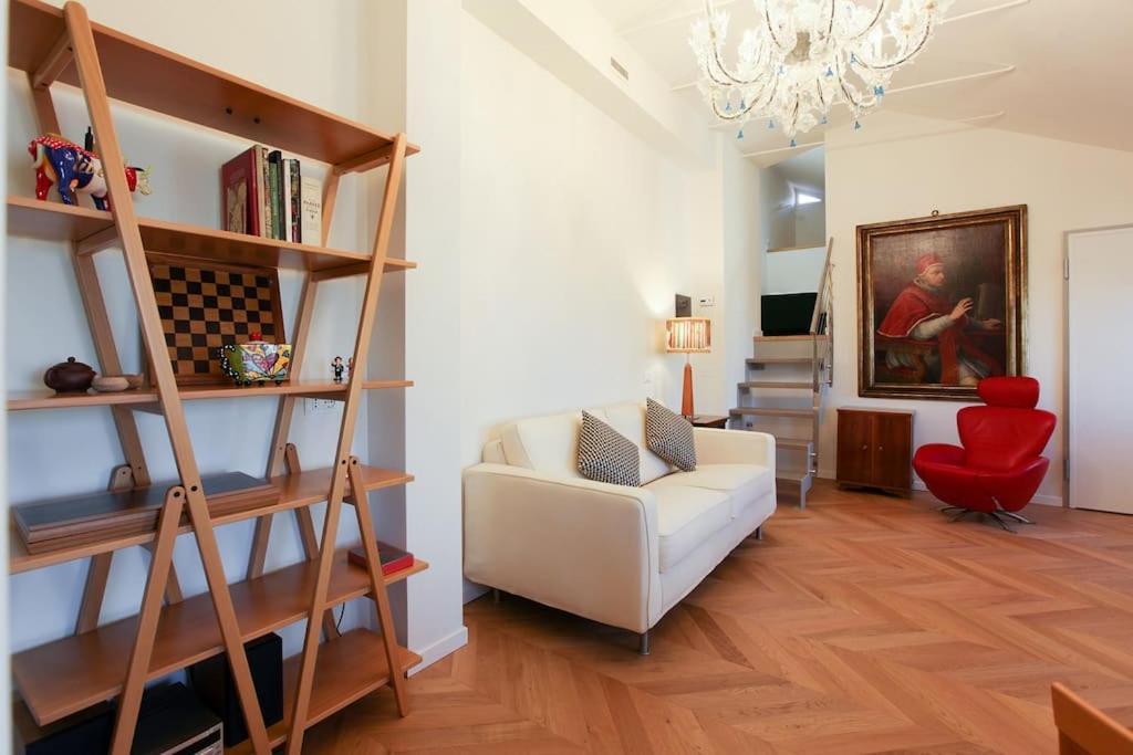 Monte Napoleone Design *