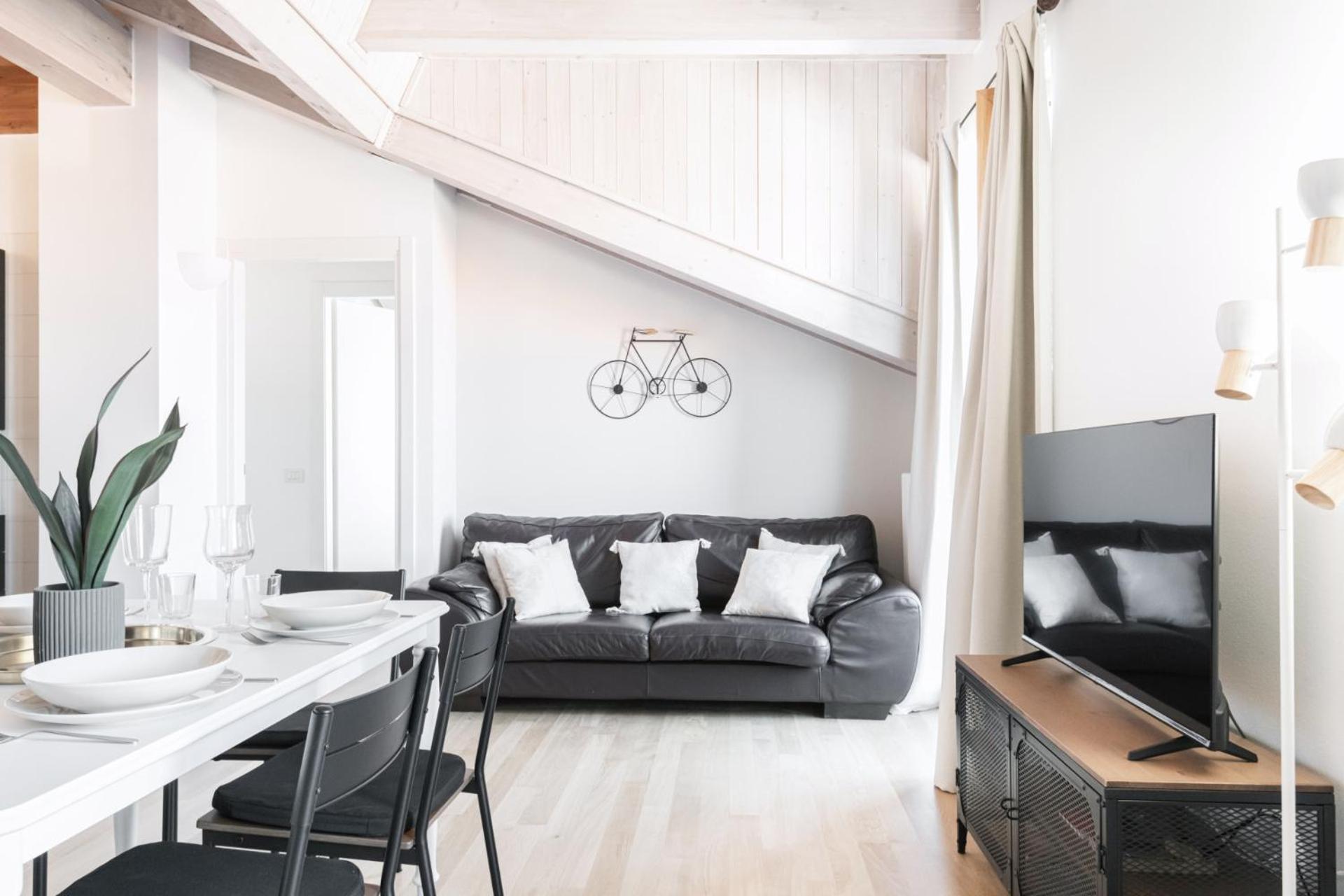 Easylife - Gioiello Con Ampio Balcone Panoramico In Porta Ticinese Appartement Milaan
