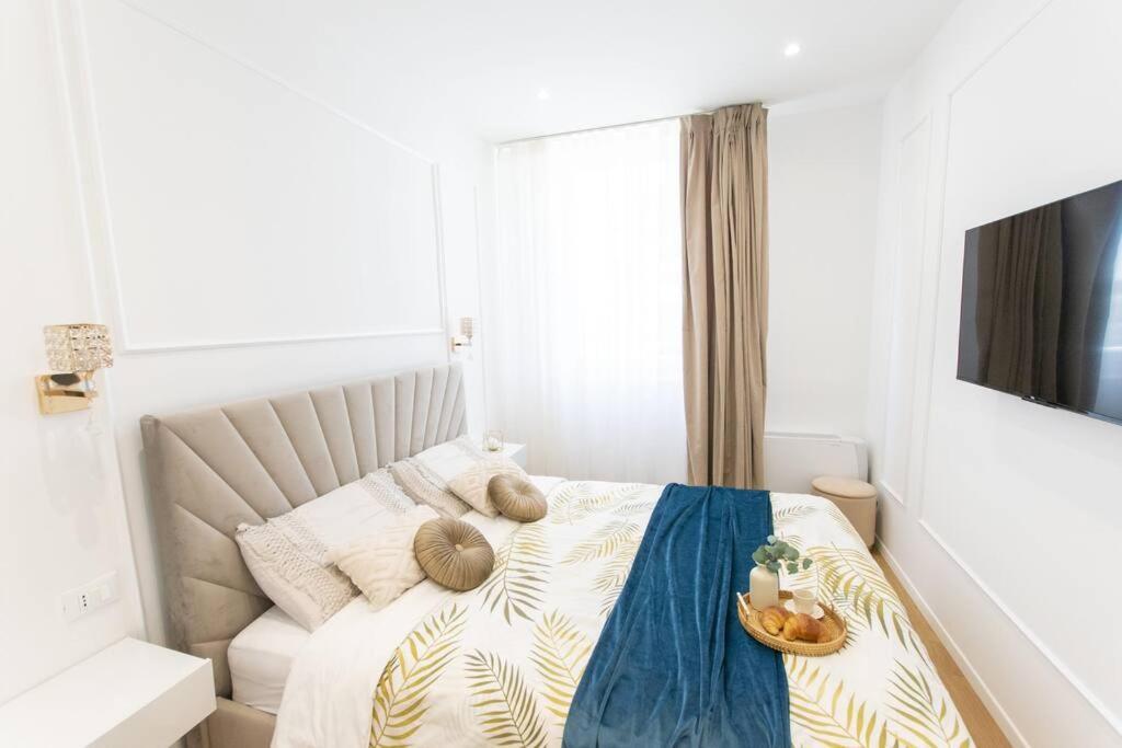 We - Prada Luxury Apartment Mailand