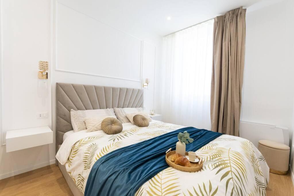 We - Prada Luxury Apartment
