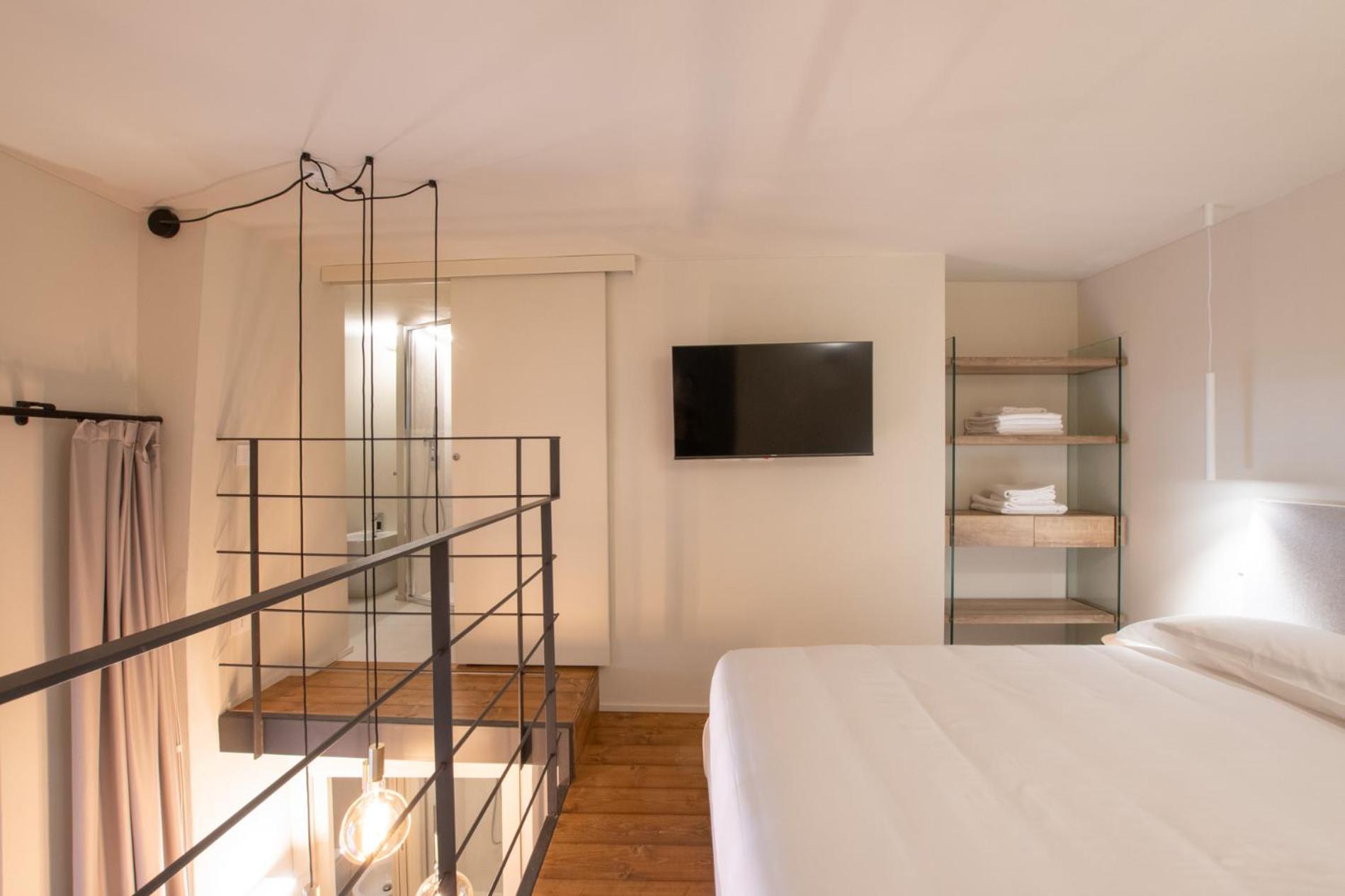 Via Cerva Luxury Milan