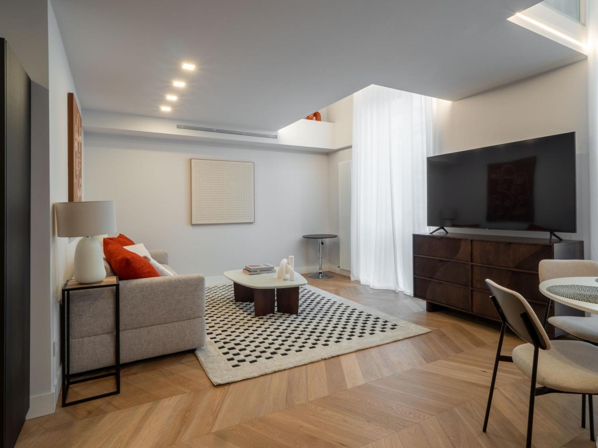 Design Su 2 Piani Via Della Spiga Appartamento Milano