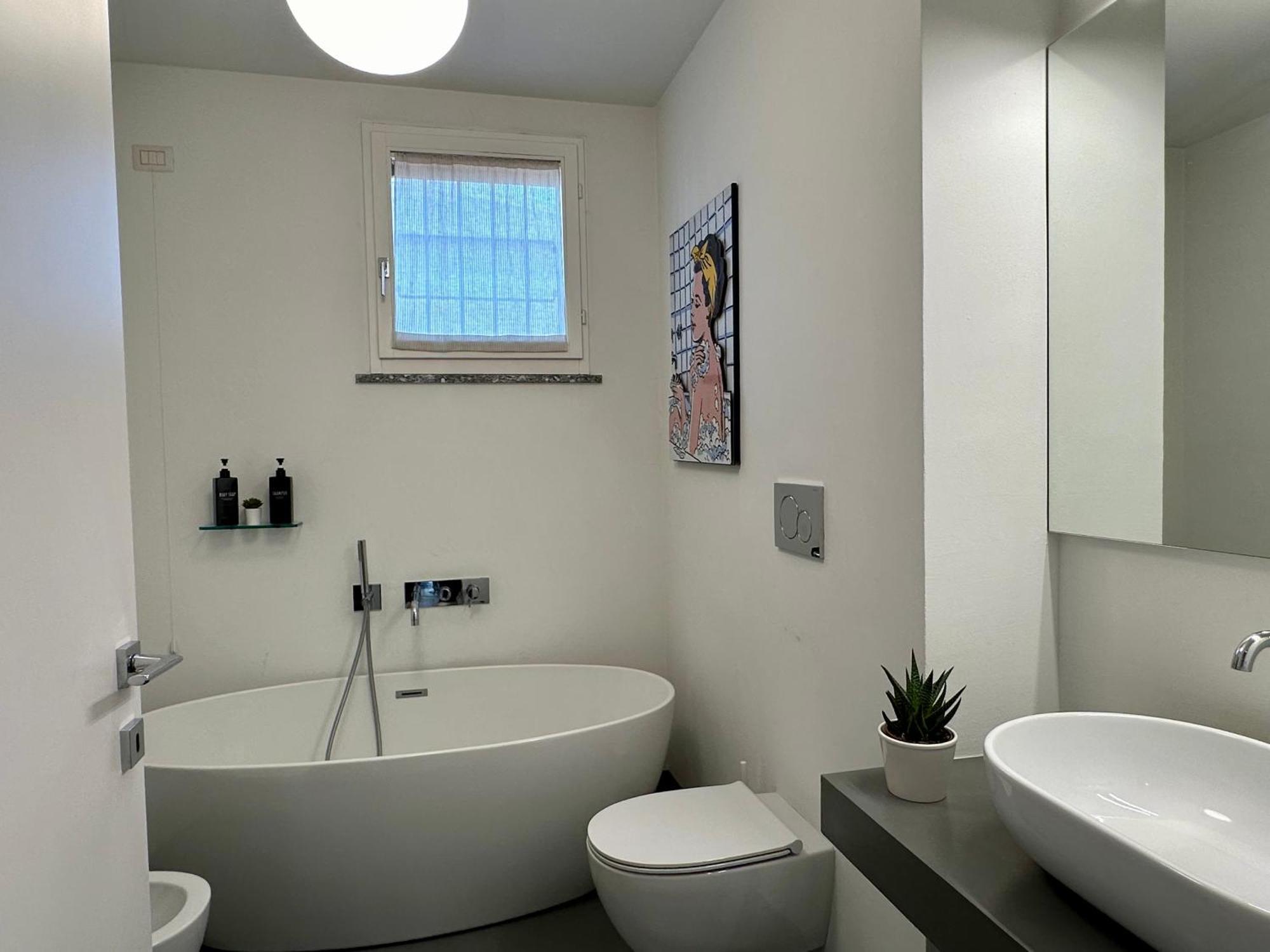 New Luxury Modern Flat In Center - Navigli/duomo Leilighet *
