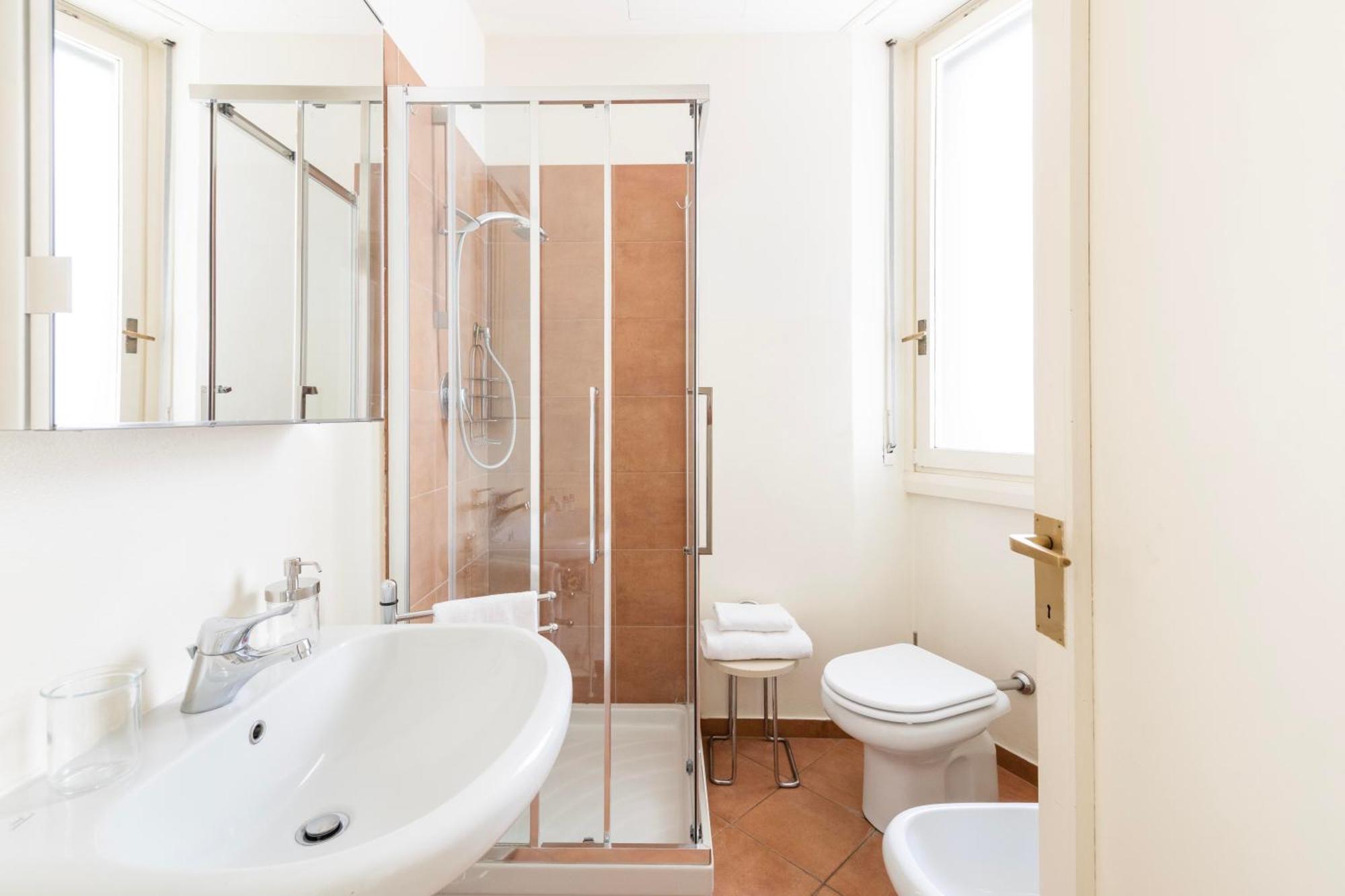 Classy Heritage Home, Center * Milano