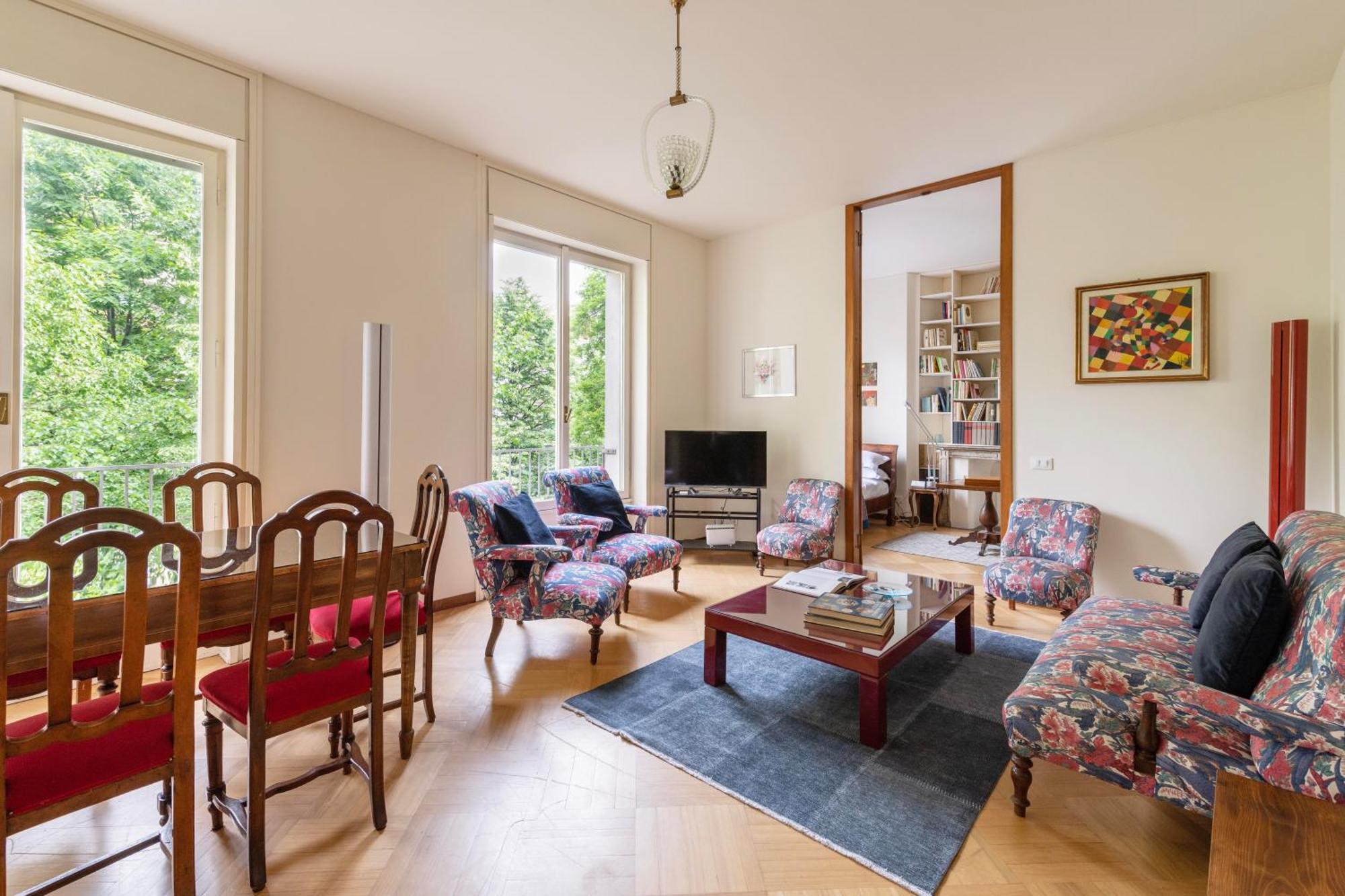 Classy Heritage Home, Center Leilighet