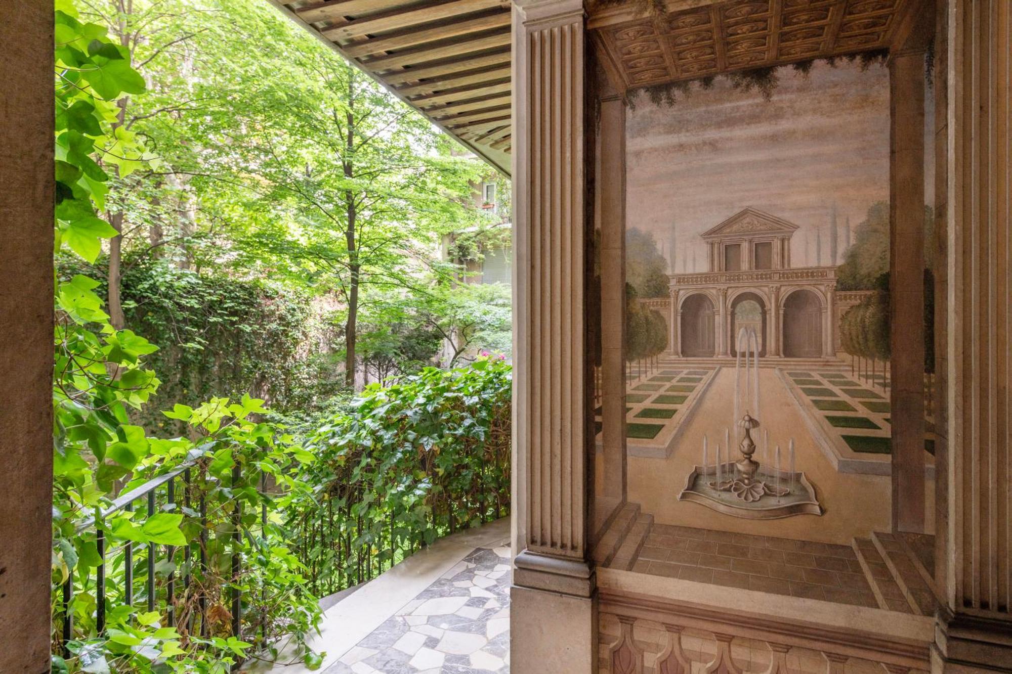 Classy Heritage Home, Center Leilighet