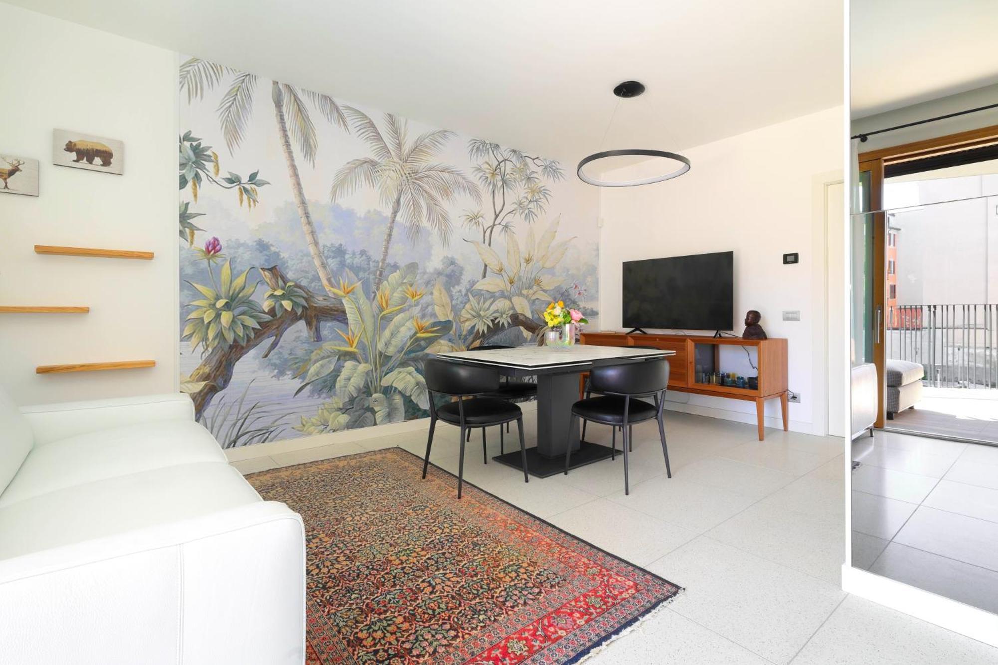 Luxury Con Terrazza, Palestra, Cowork & Box Privato Holiday home Milan