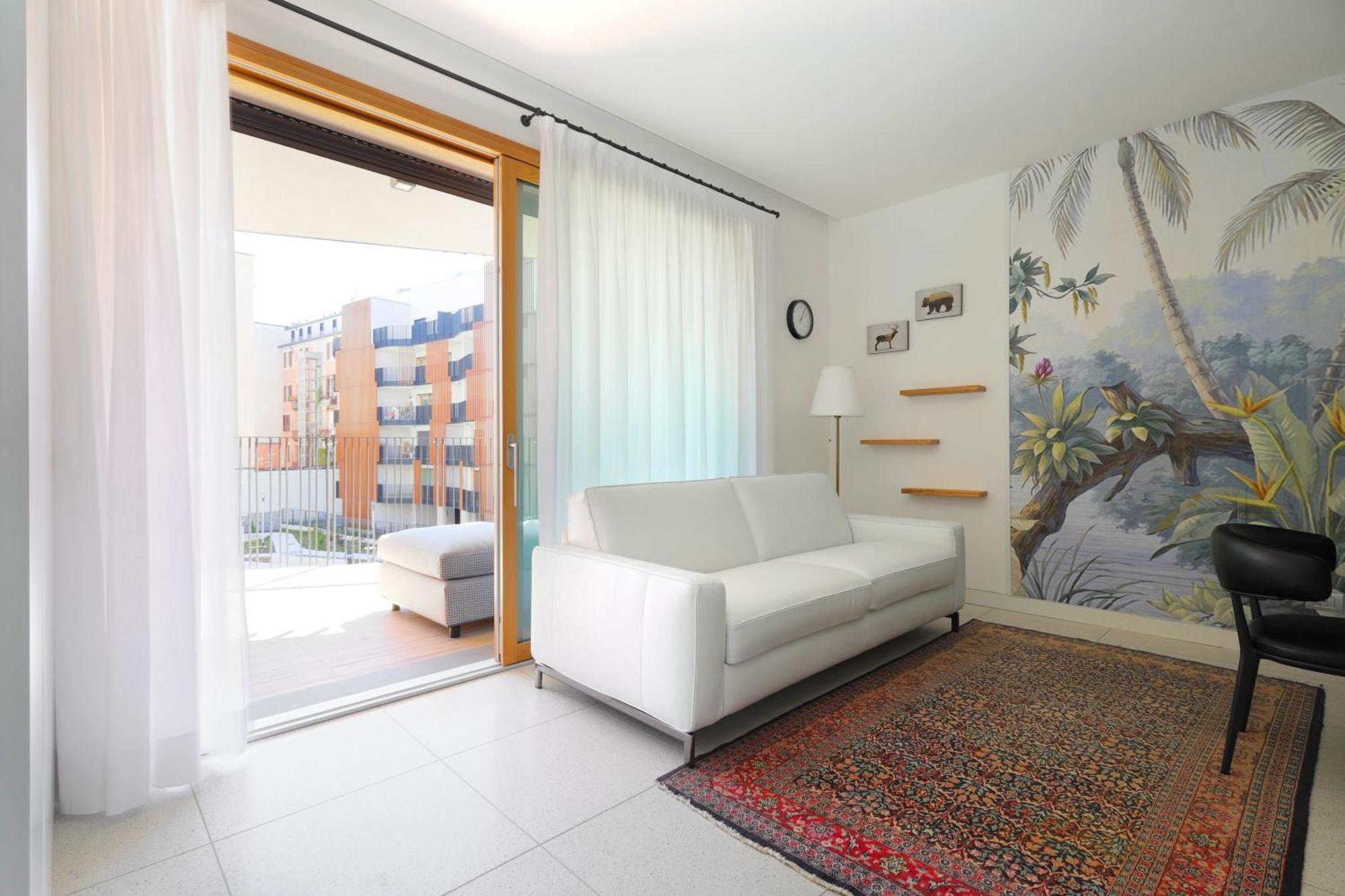 Holiday home Luxury Con Terrazza, Palestra, Cowork & Box Privato *