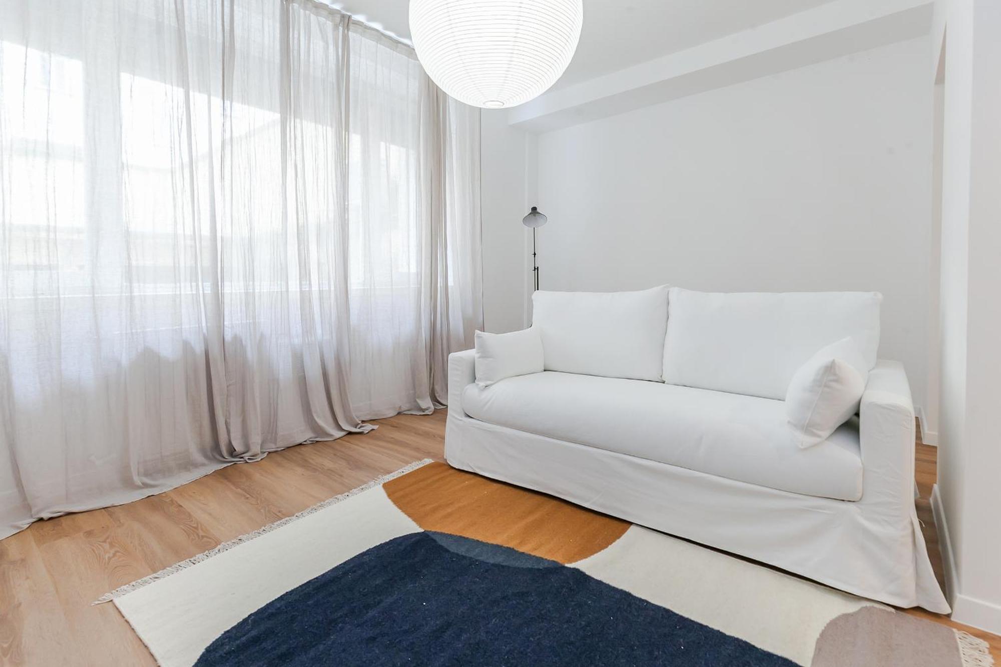 Twin - Cozy Chic In Santa Sofia Mm4