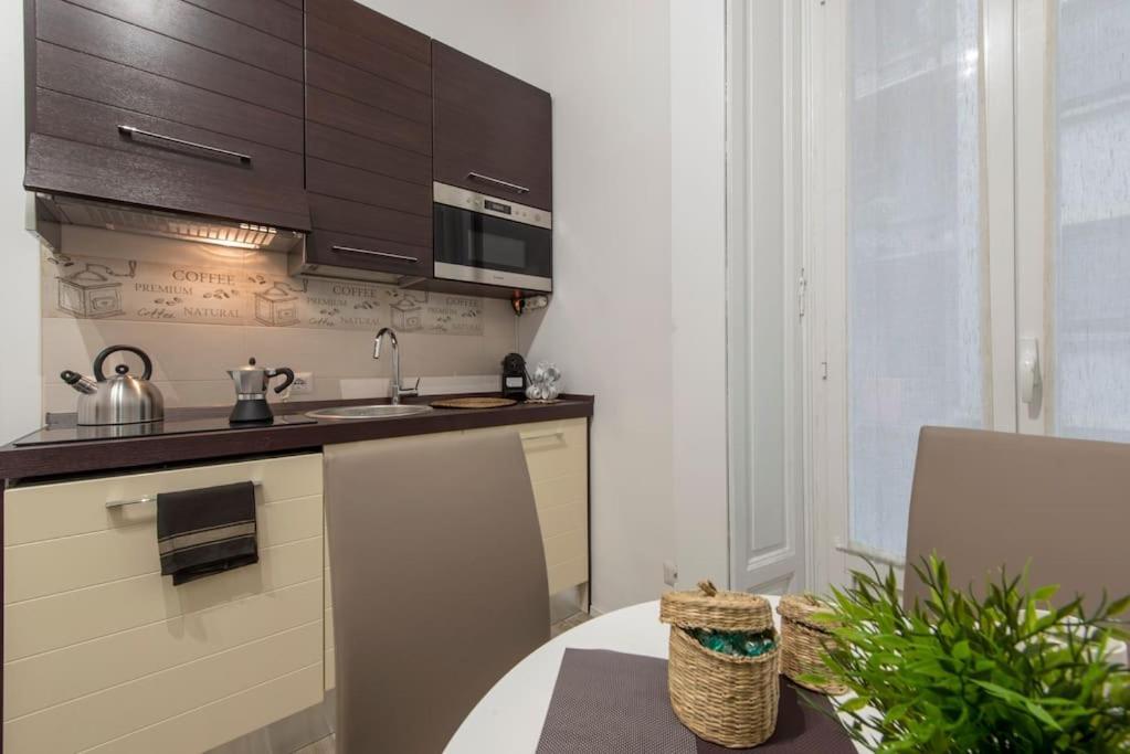 Splendido Bilocale Stazione Apartment Milan
