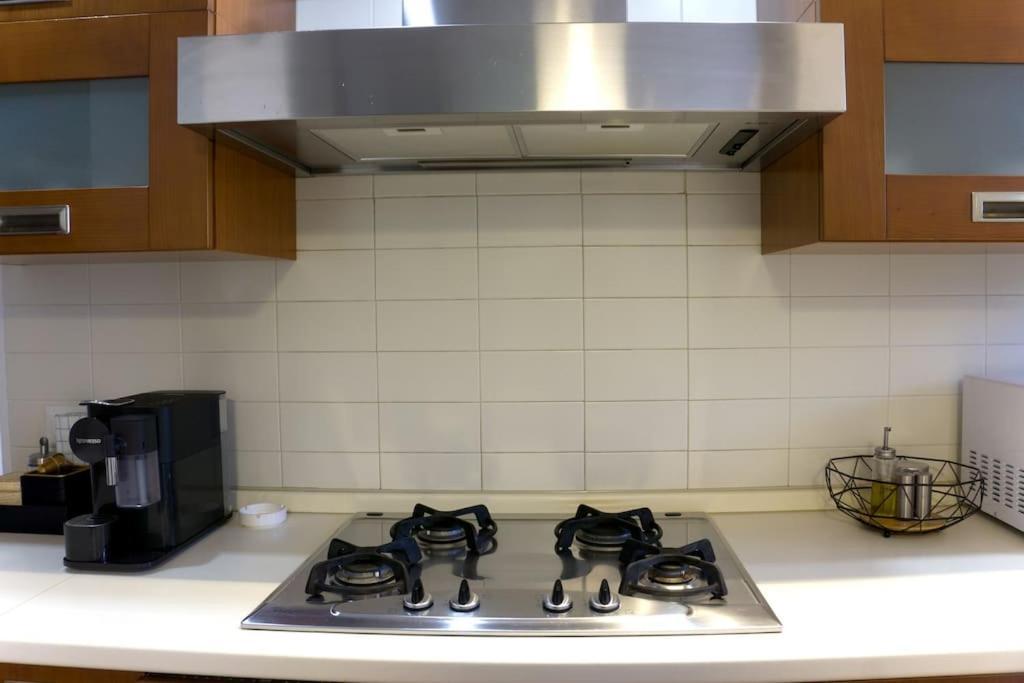 House - 20 Min From Center, Free Wifi And Private Parking