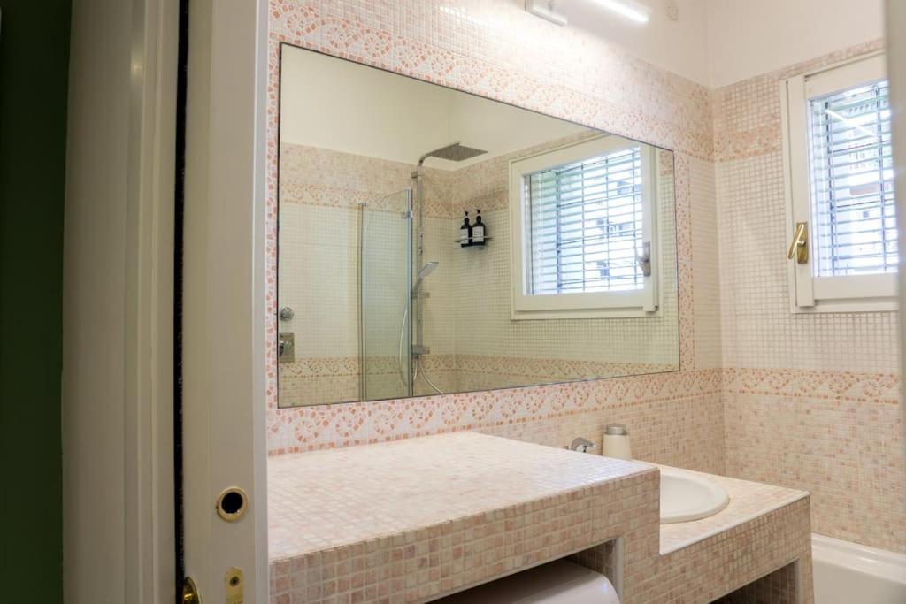 House - 20 Min From Center, Free Wifi And Private Parking Apartment Milan