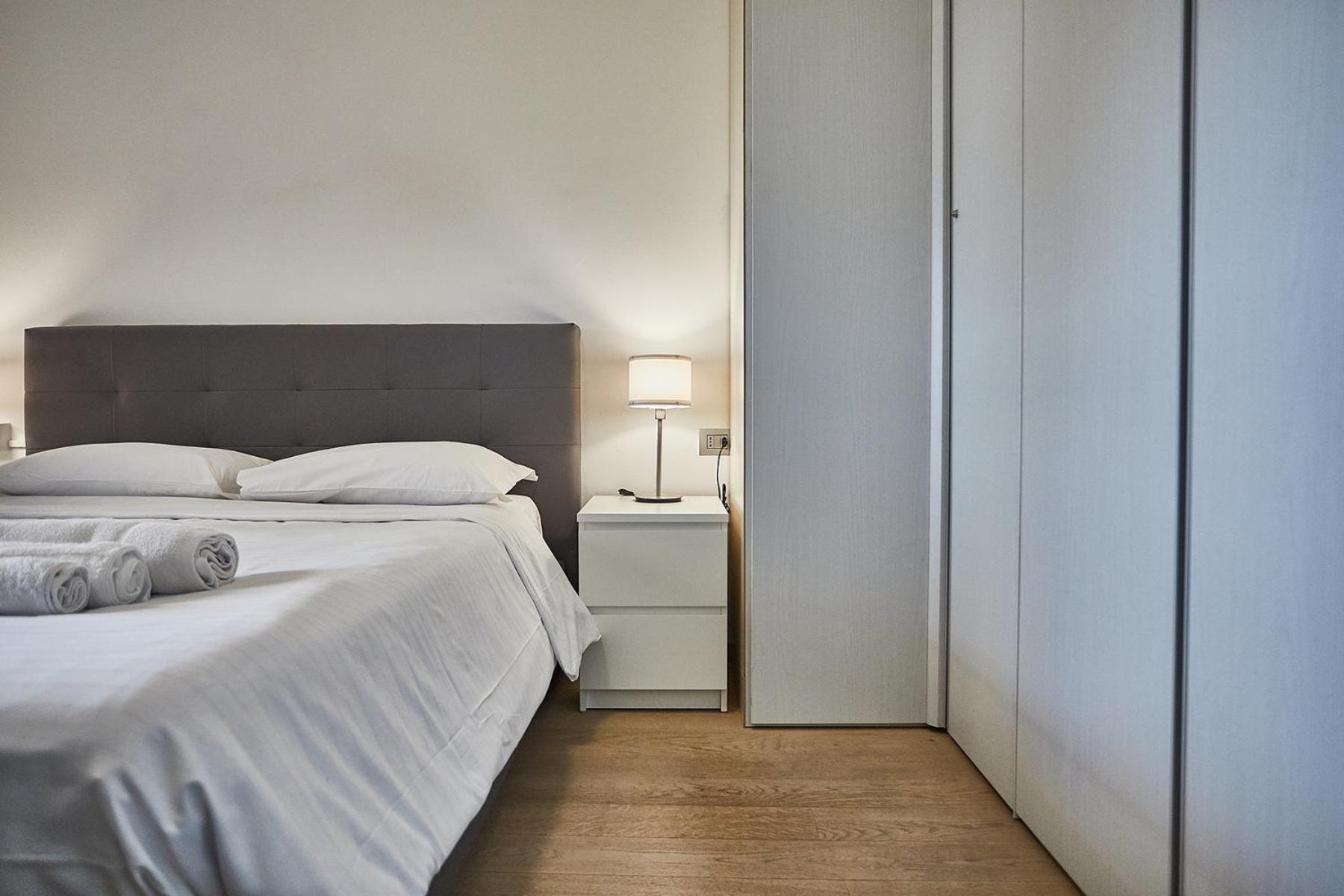 Moderno Trilocale Moscova Brera Milaan