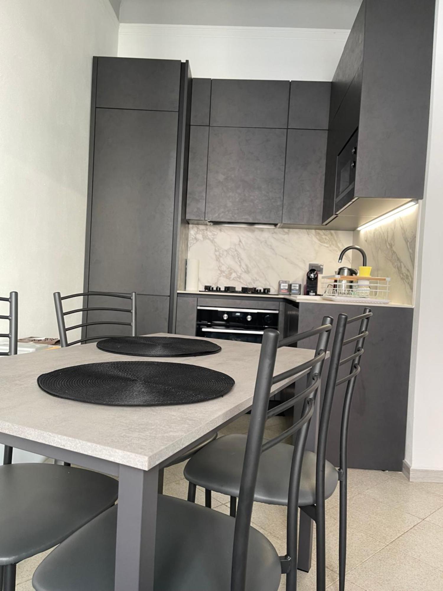 Bilocale Zona Navigli Apartment *