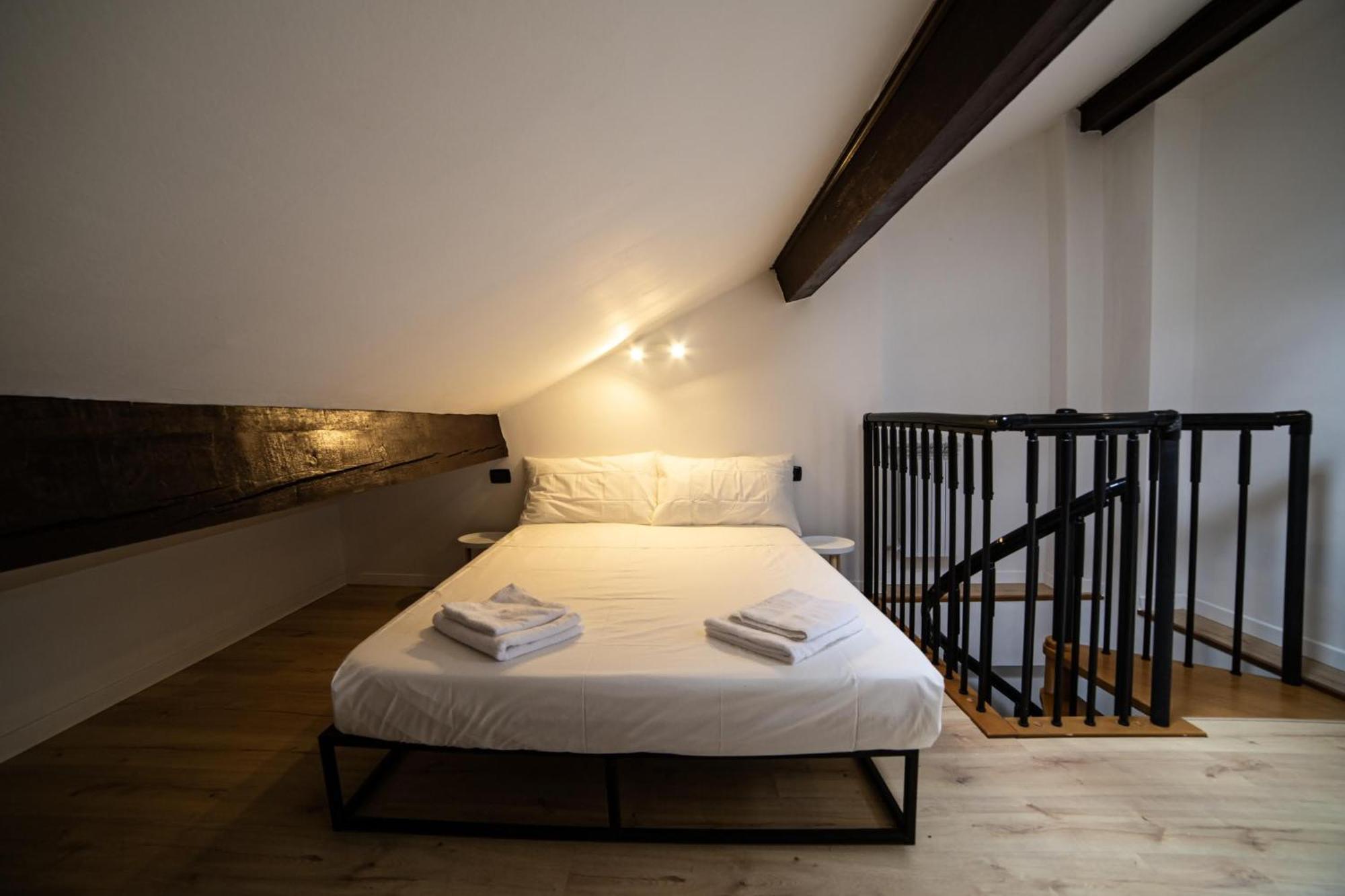 Casa Enea - Luxury House Navigli Appartement Milaan