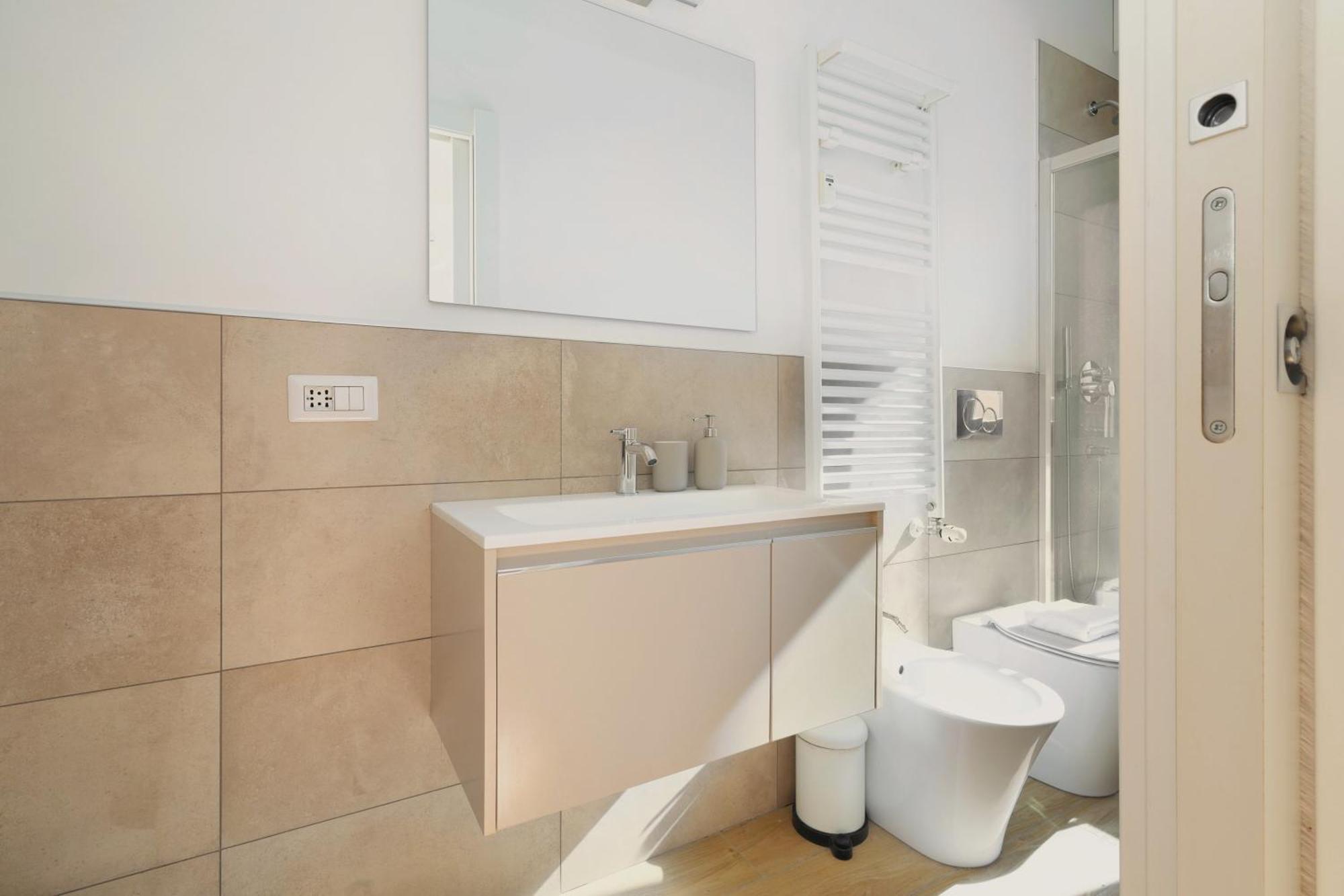 Just Urban - Bright And Functional - Corso Genova Appartamento