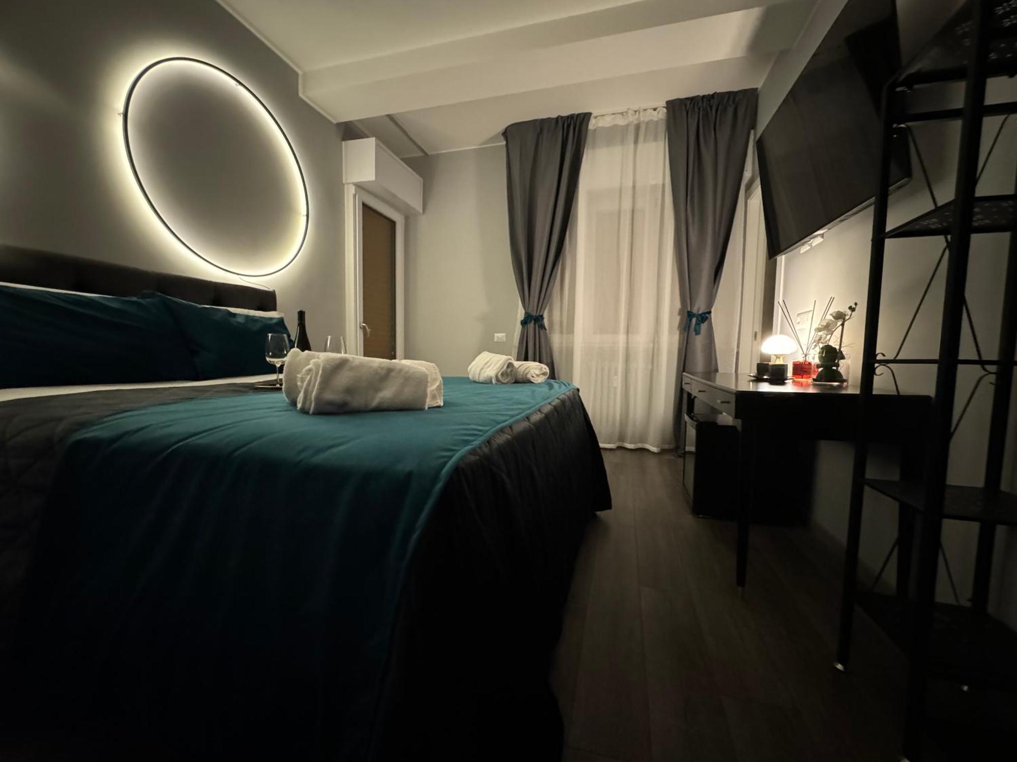 Meg Glamour Vicino I Navigli Mailand