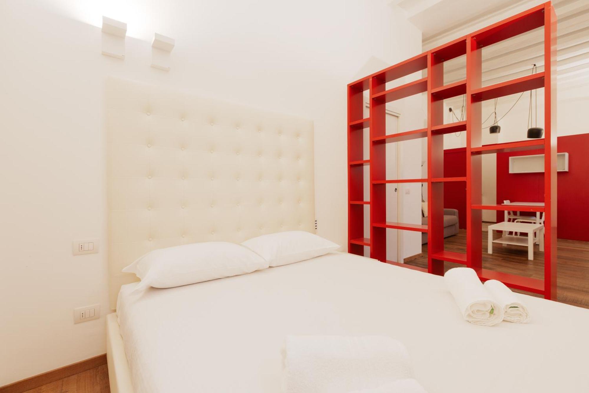Modern 280m From Arco Della Pace! Apartment