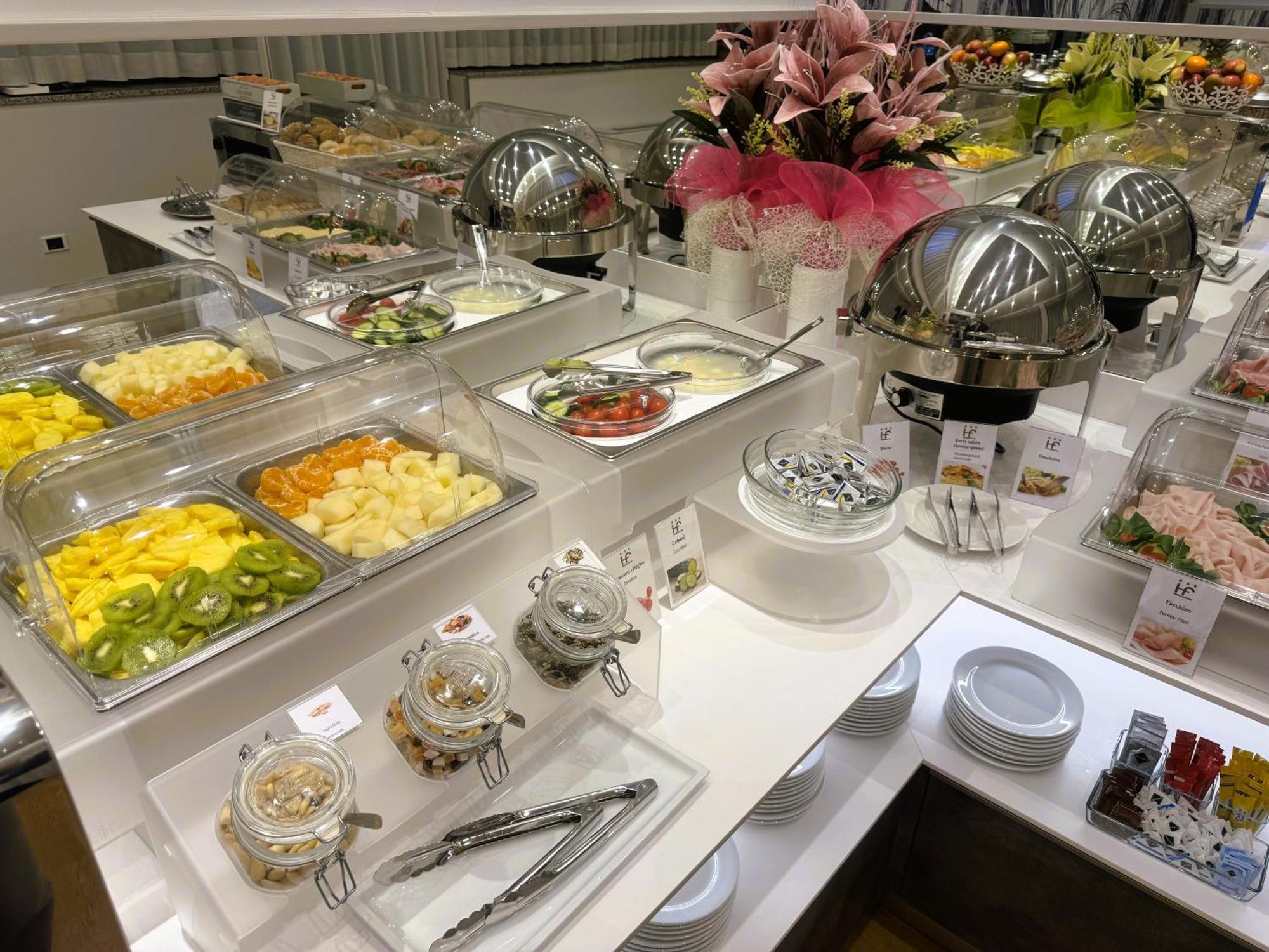 Hotel Flora 3*