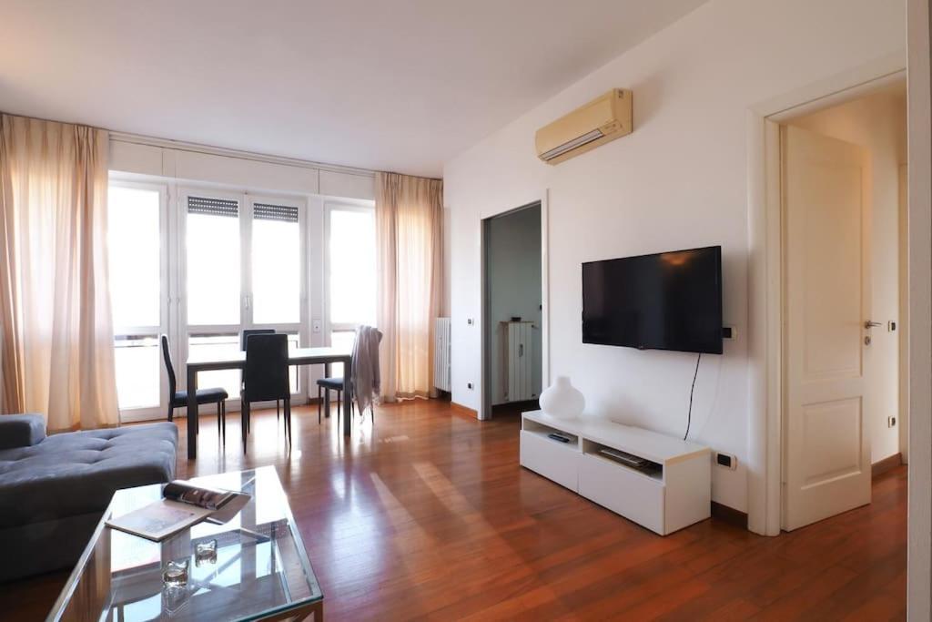 Apartment Ampio Bilocale Life - Mirable Pm