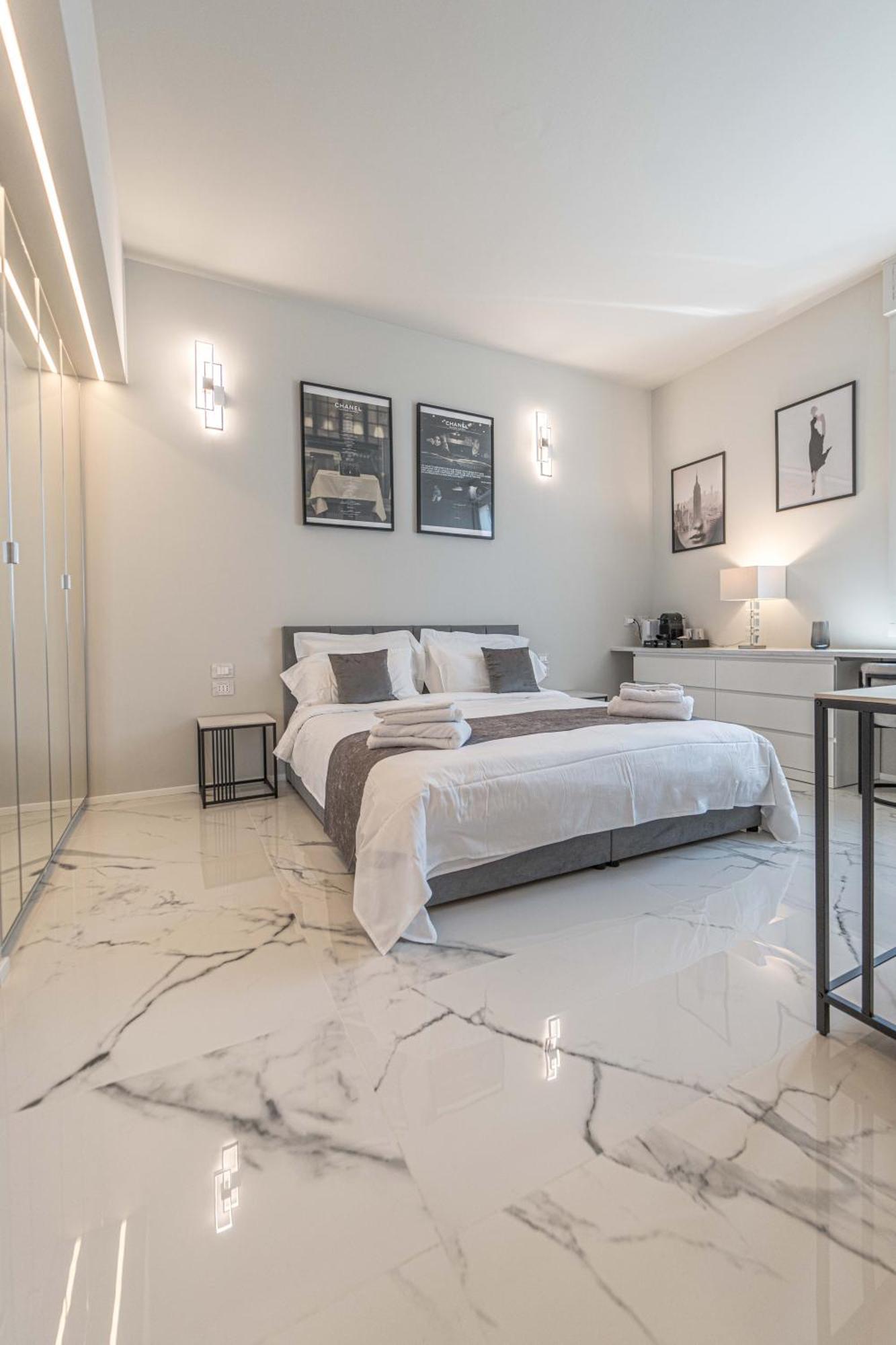 Lejlighed Moscova Luxury New