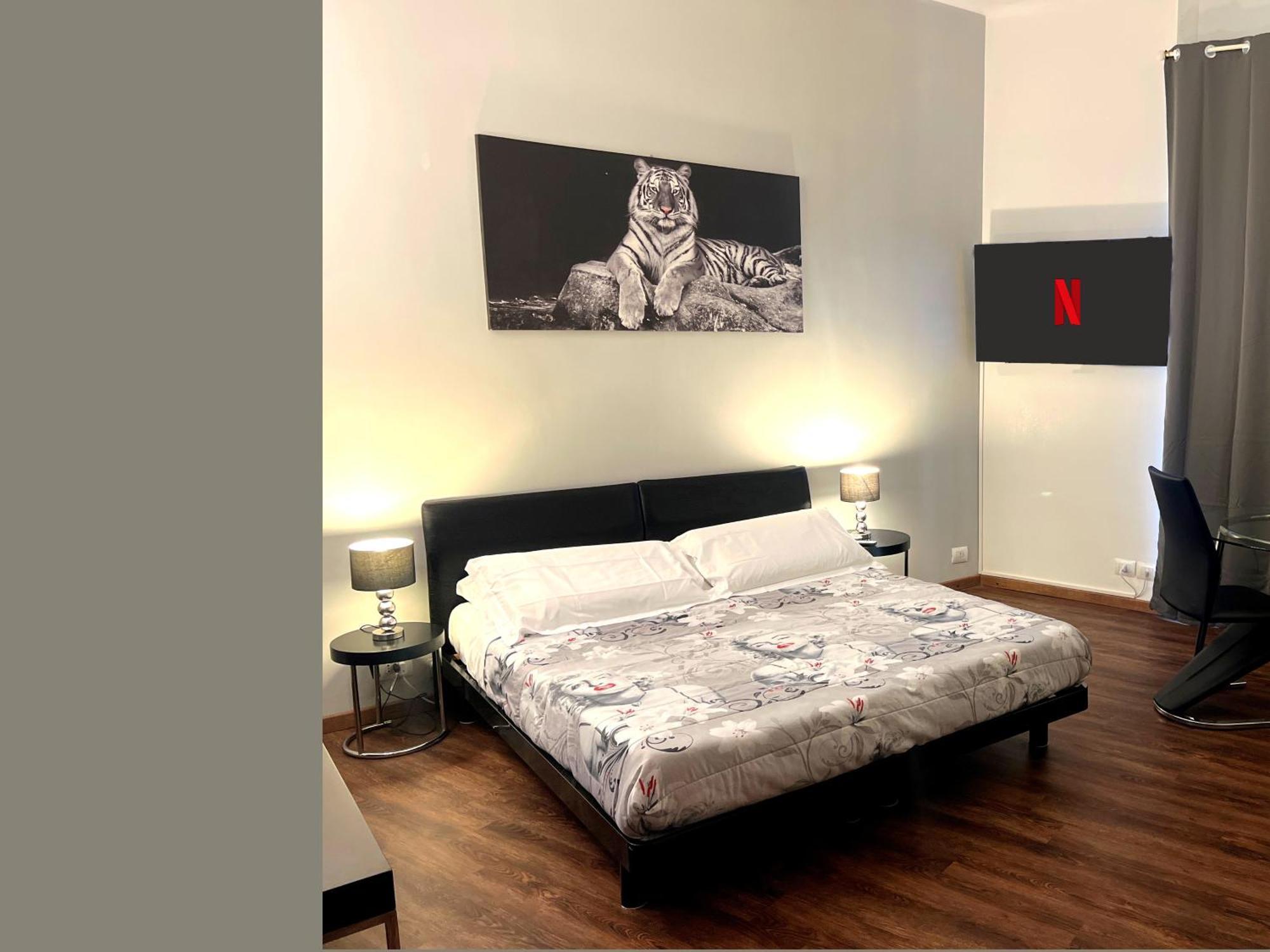 Milanoflats - New Beautiful Fully Equipped With A View Of Piazza San Camillo - 5 Minutes From Station, M2, M3, Airport Shuttle Milaan