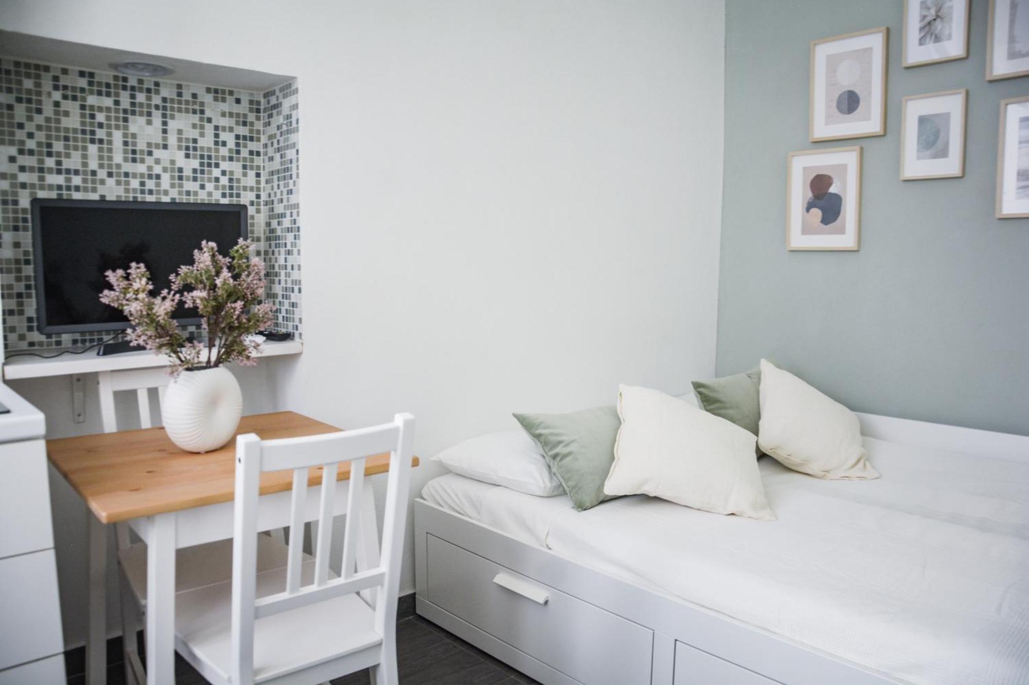 Apartment Monolocale In Via Cadore 2 - Duomo Milan