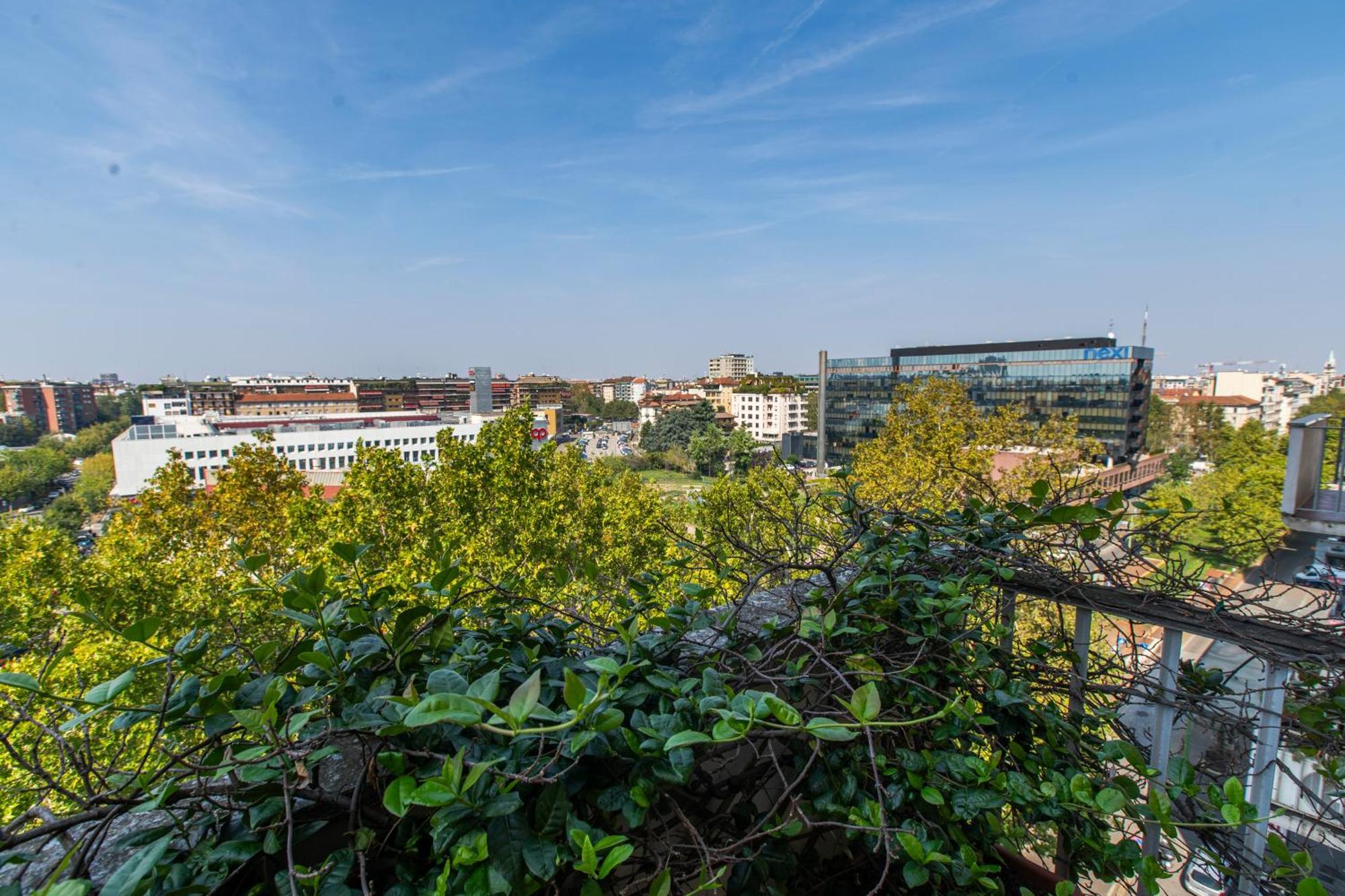 Skyattic - 801 - Citylife - 1 Min Domodossola M5 Milano