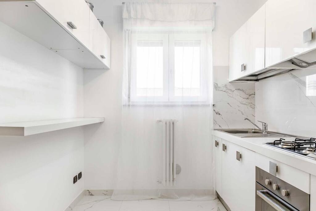 Jacuzzi Duomo - Free Parcking Ac Wi-fi Apartment Milan