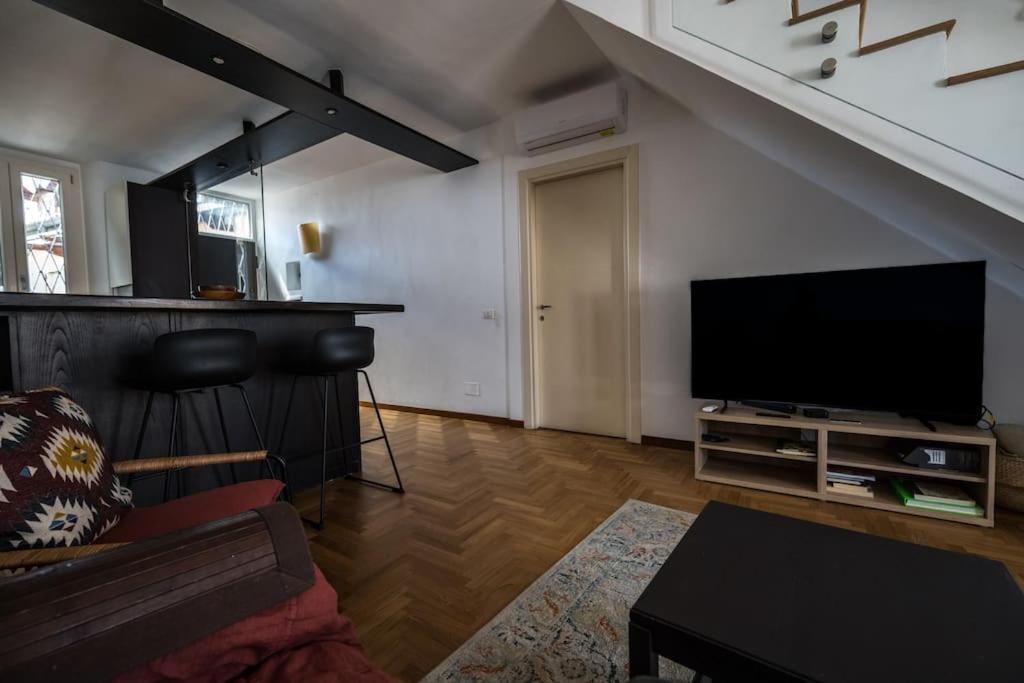 Apartment Wonderfull Two Floors Navigli Milan