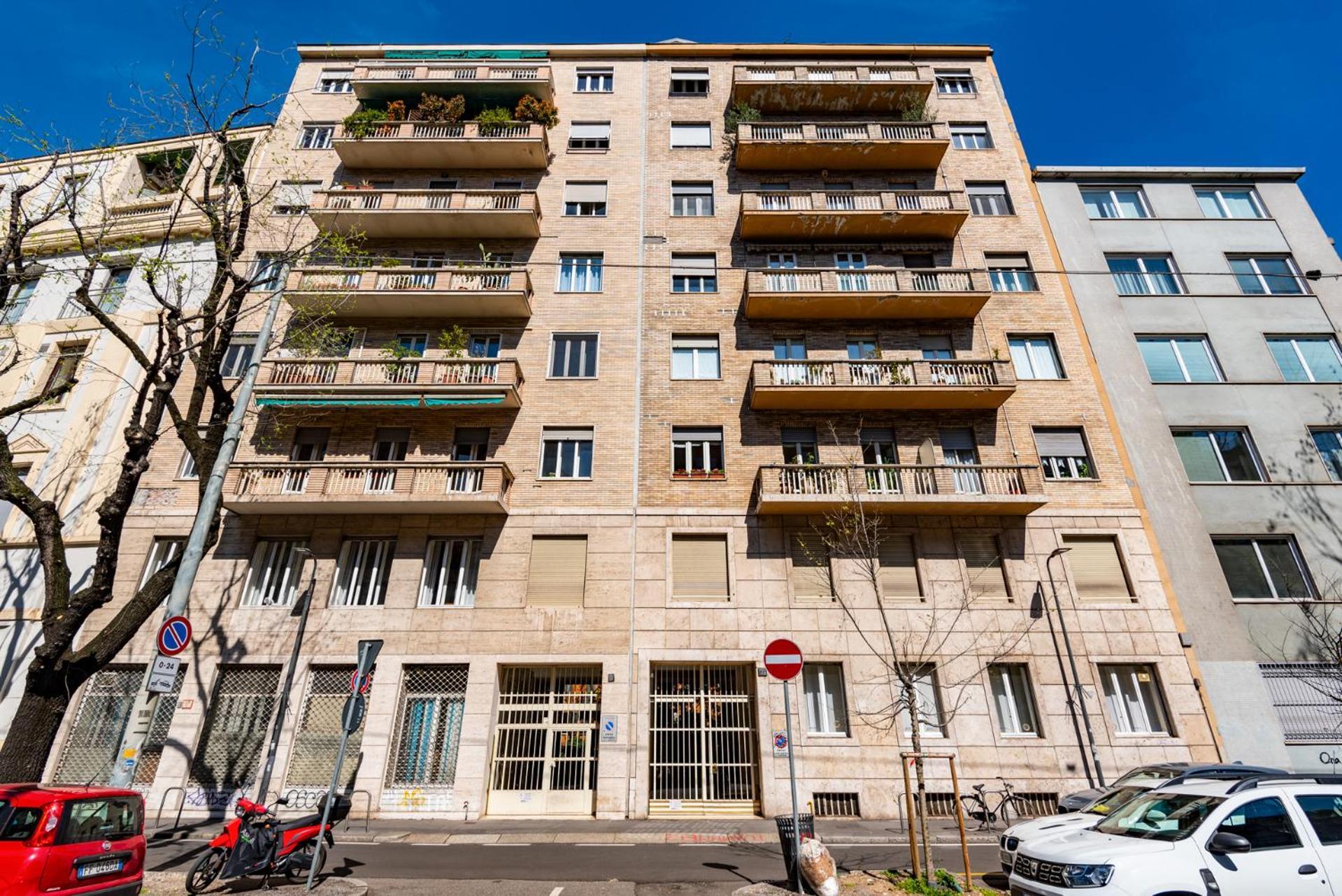 Brand New Central Beatrice D'este