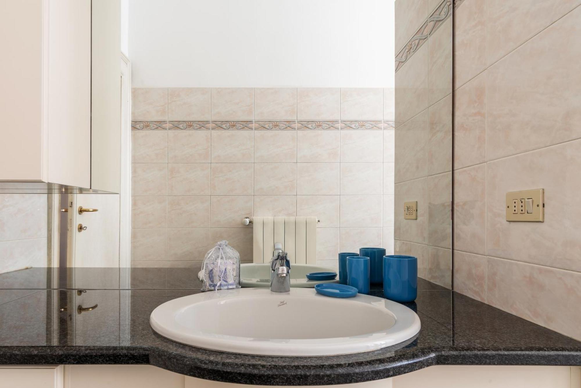 Bilocale Di Charme A Due Passi Da Pt Romana Appartement