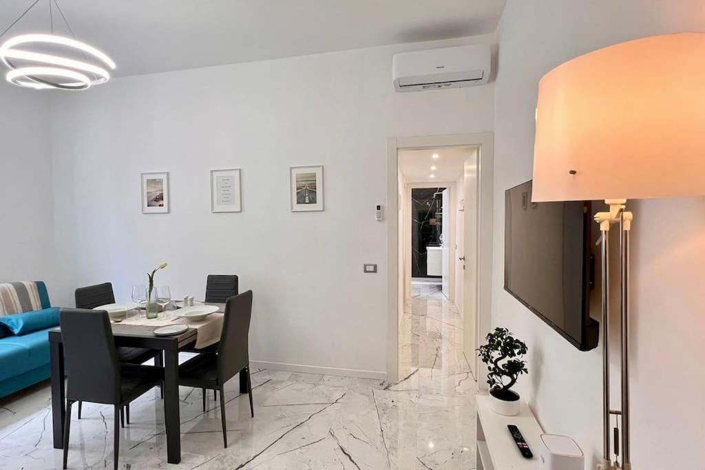 Urban House - Modern Flat Navigli Milan Center Milan