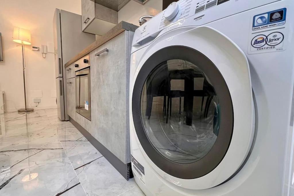 Urban House - Modern Flat Navigli Milan Center * Milan