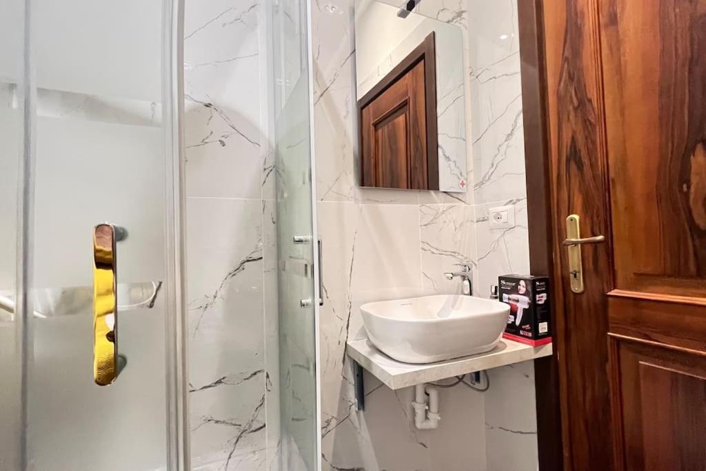 Appartamento New And Elegant On The Navigli Netflix E *