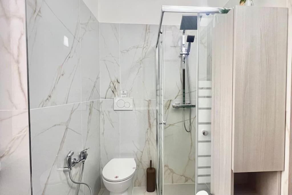 New And Elegant On The Navigli Netflix E Milano