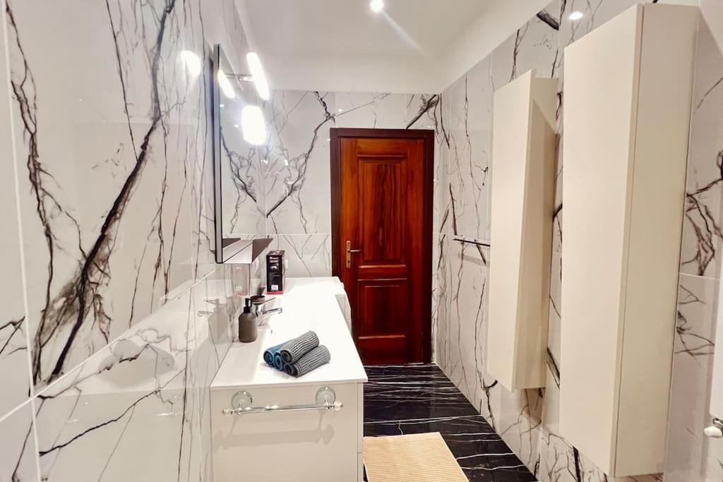 New And Elegant On The Navigli Netflix E * Milano