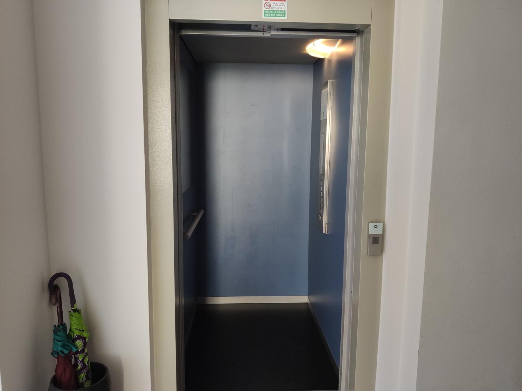 Matthias - - Modern And Cozy Flat, Close To The Metro - 10min From Station Leilighet Milano