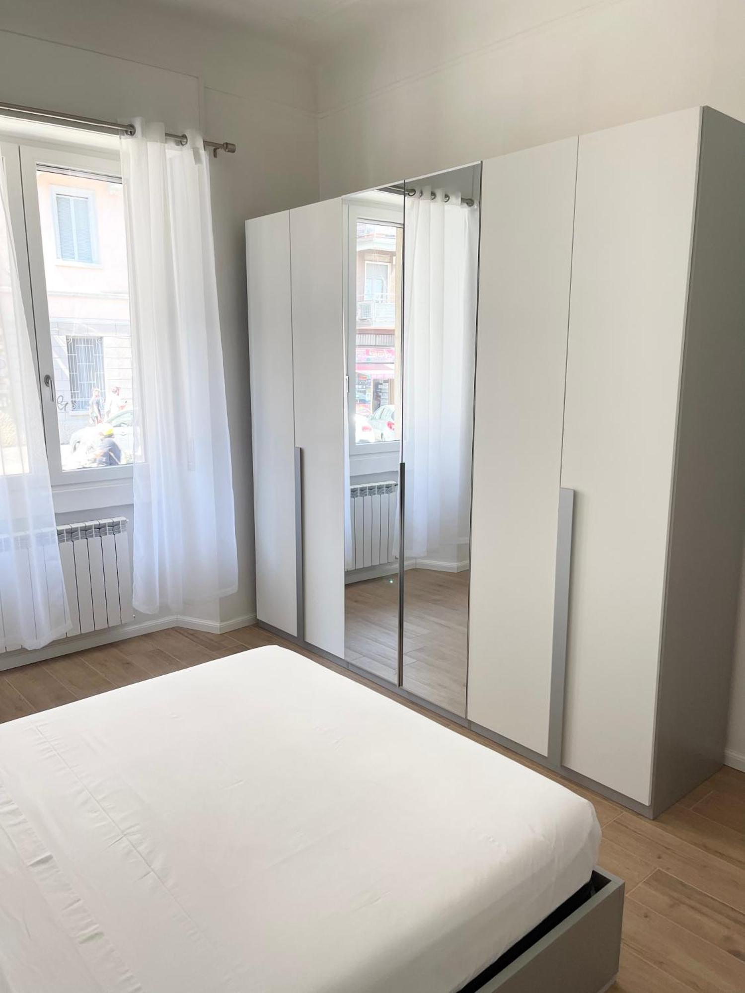 Ampio Bilocale Zona Navigli * Milaan